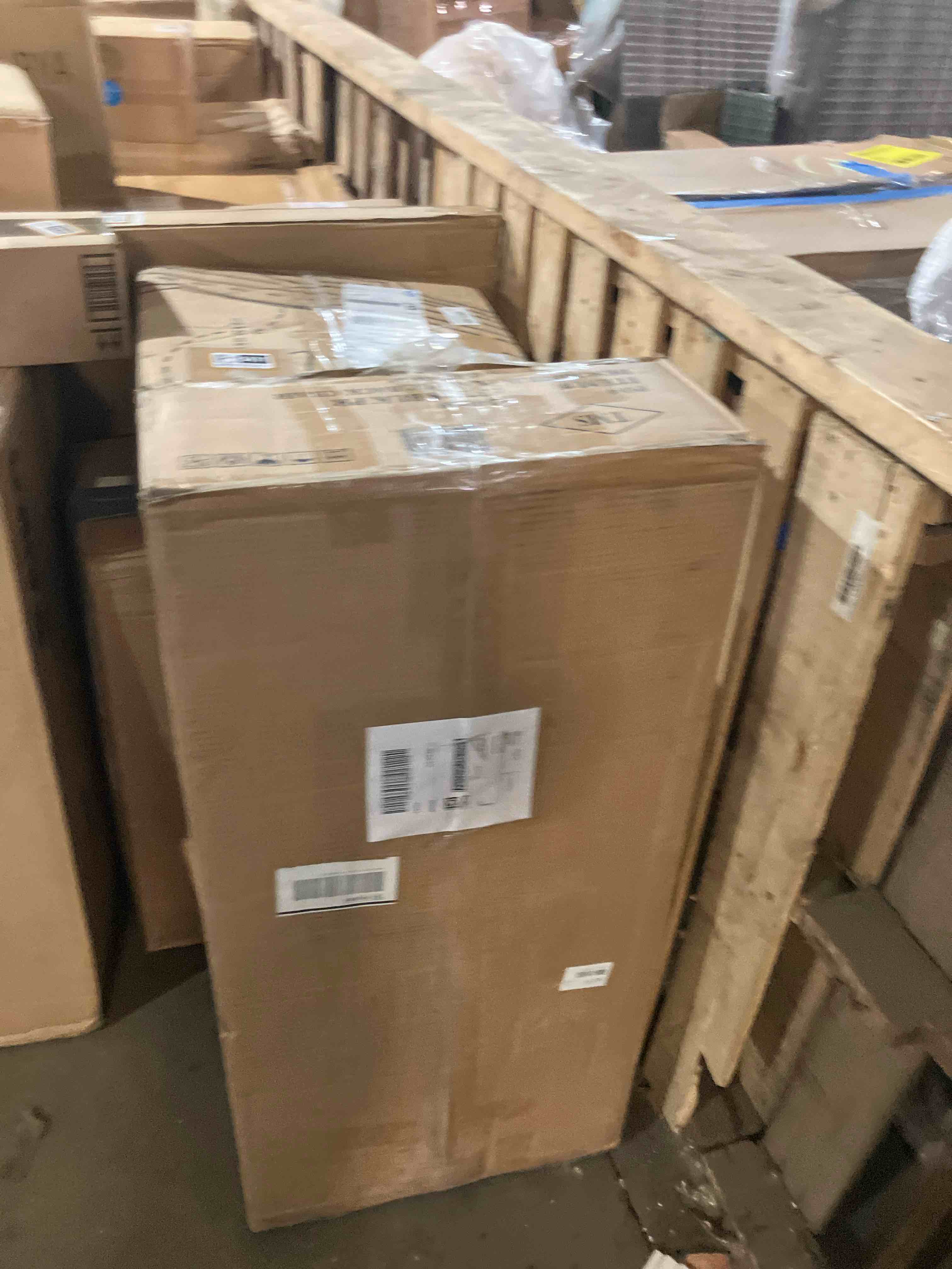 https://s3.amazonaws.com/lotting-images-prod/phillipi/BRN1955427_1756395400115.jpeg