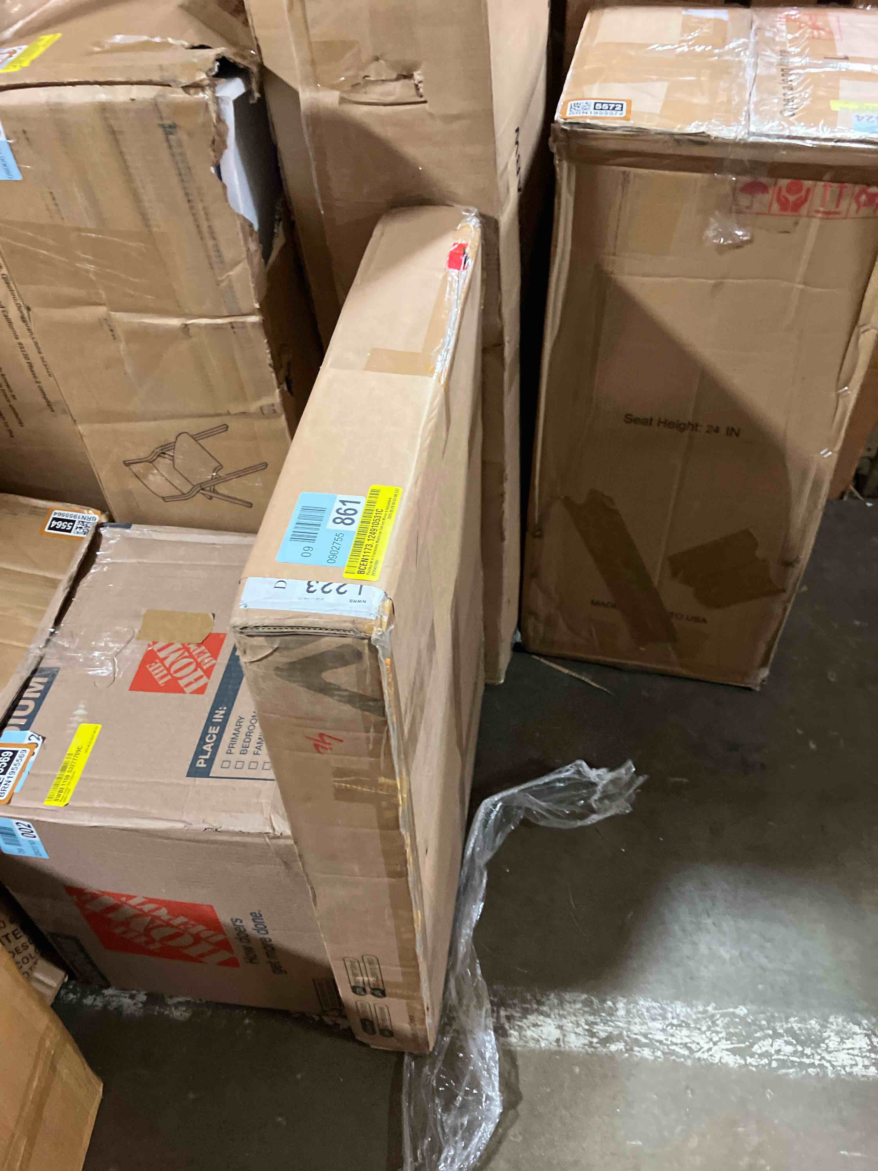 https://s3.amazonaws.com/lotting-images-prod/phillipi/BRN1955573_1757518274489.jpeg