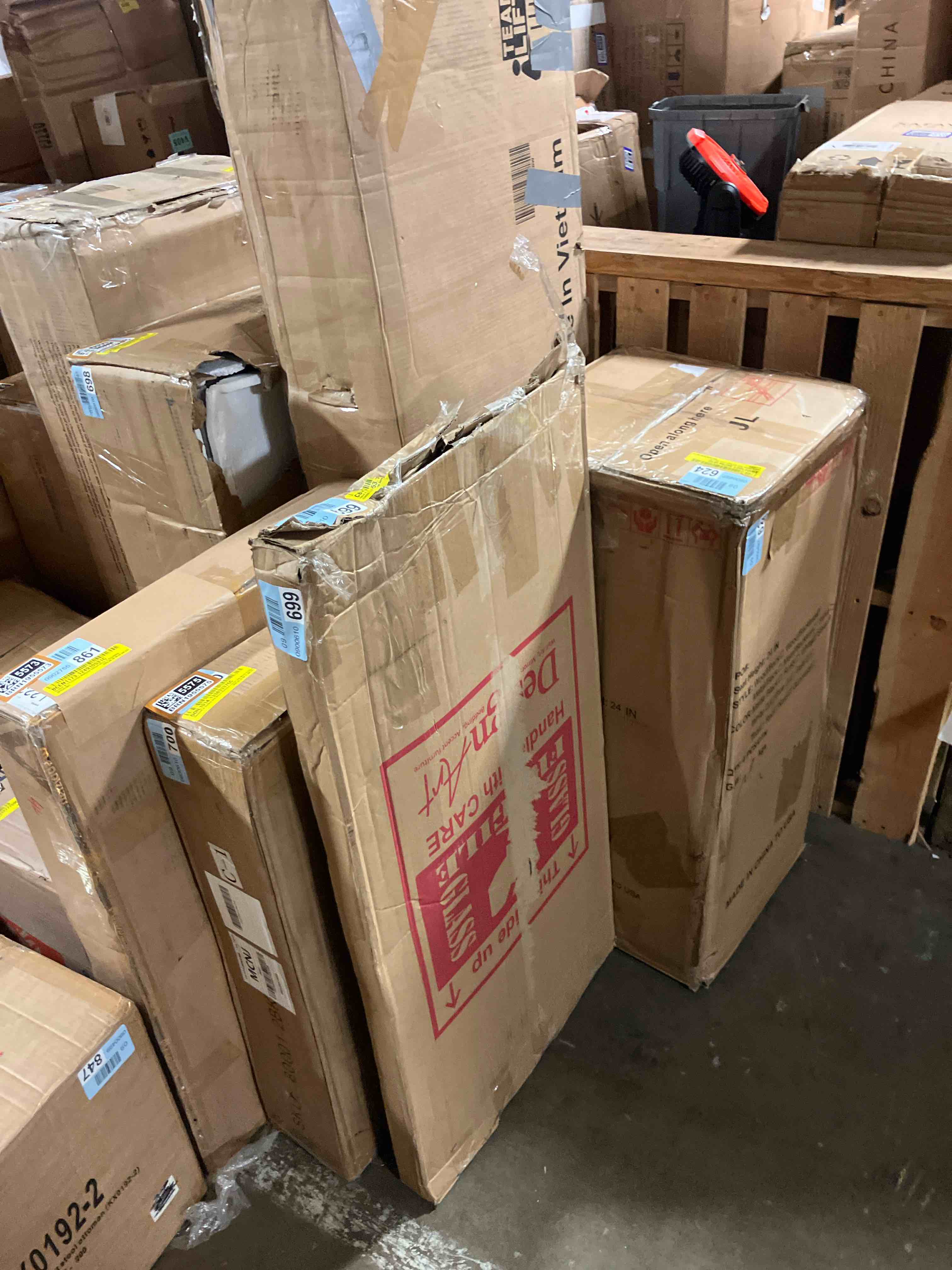 https://s3.amazonaws.com/lotting-images-prod/phillipi/BRN1955576_1757518680546.jpeg