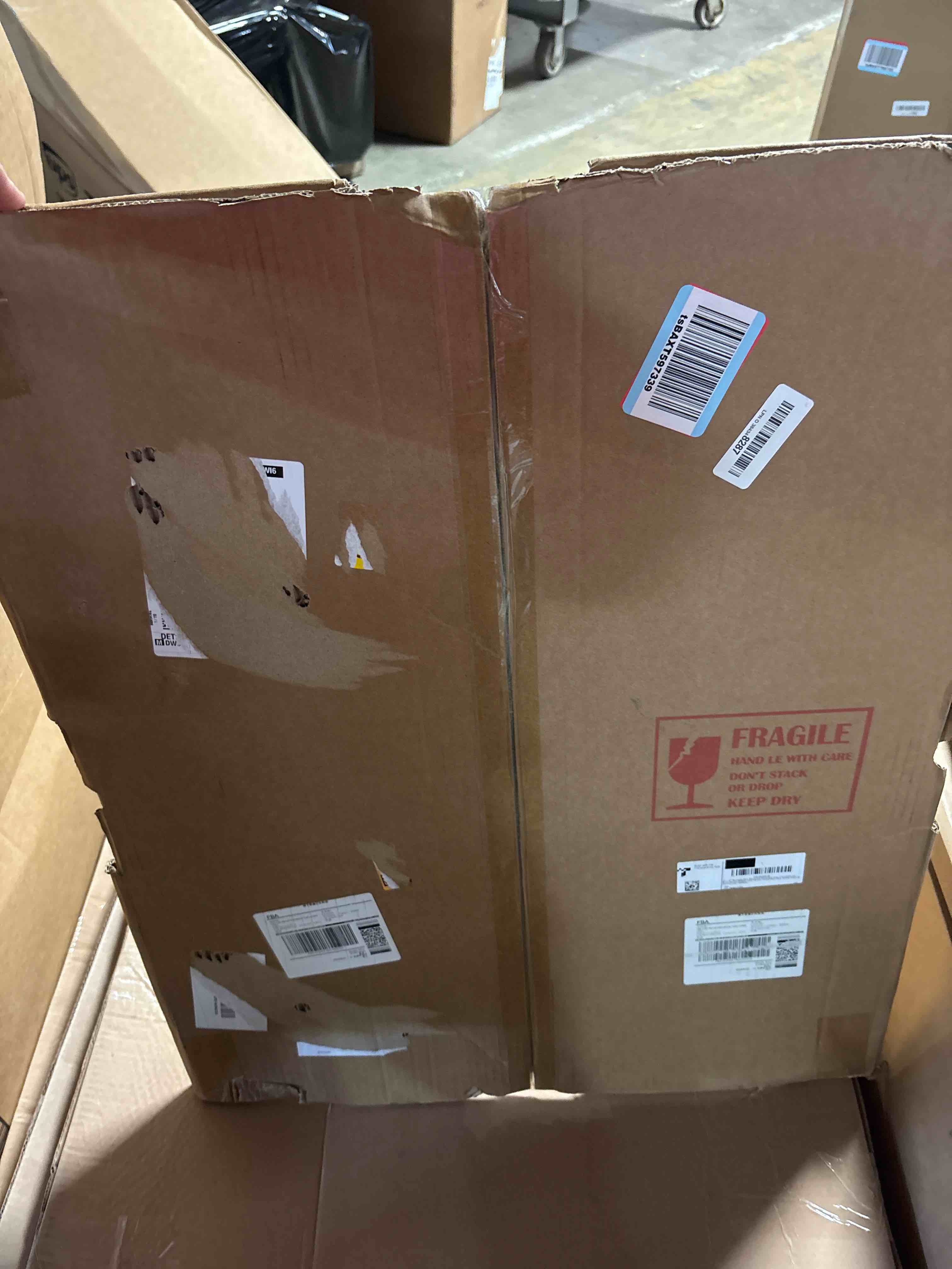 https://s3.amazonaws.com/lotting-images-prod/phillipi/BRN1955698_1757532566170.jpeg