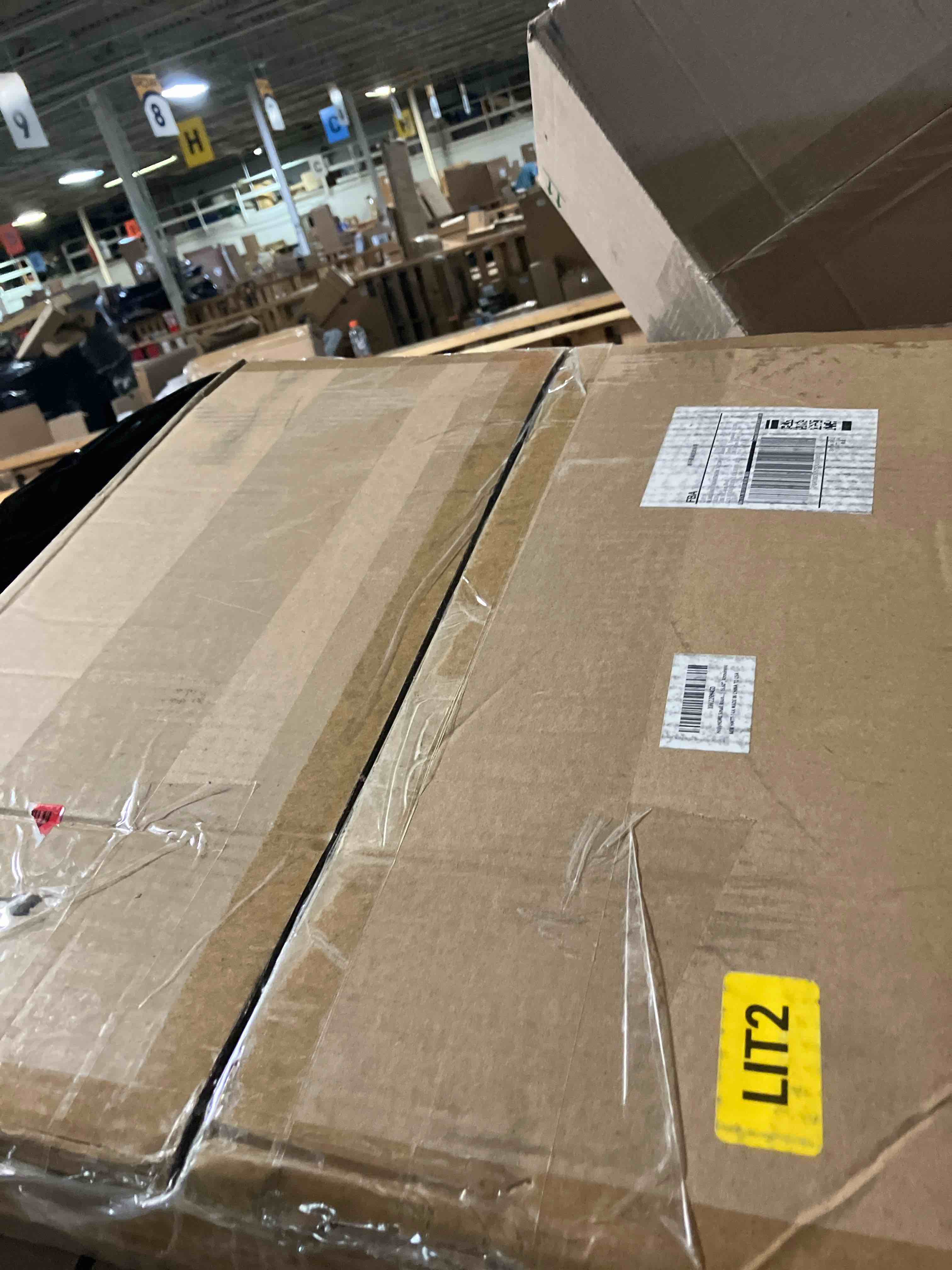 https://s3.amazonaws.com/lotting-images-prod/phillipi/BRN1955785_1757615584772.jpeg