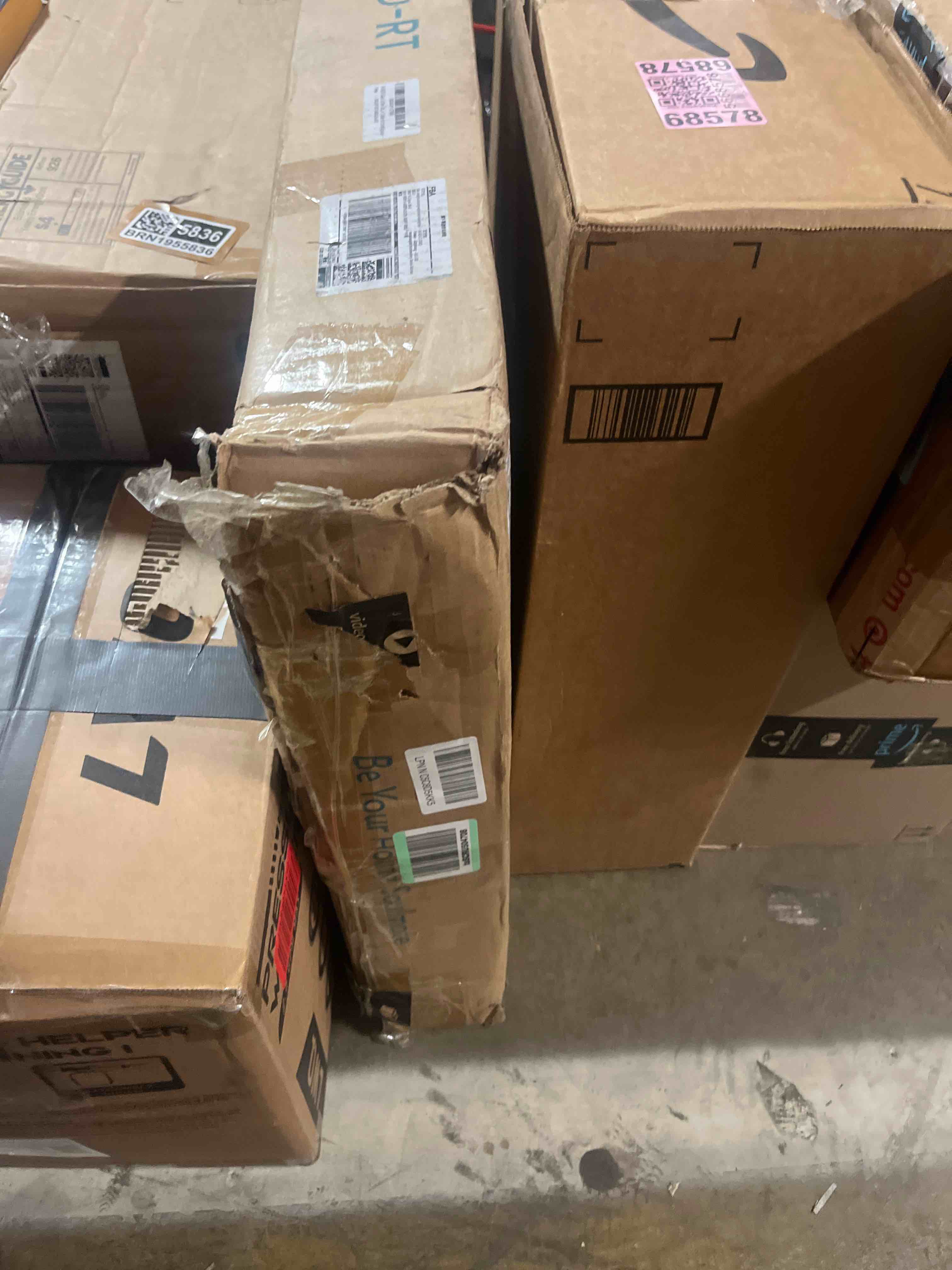 https://s3.amazonaws.com/lotting-images-prod/phillipi/BRN1955842_1757624610910.jpeg