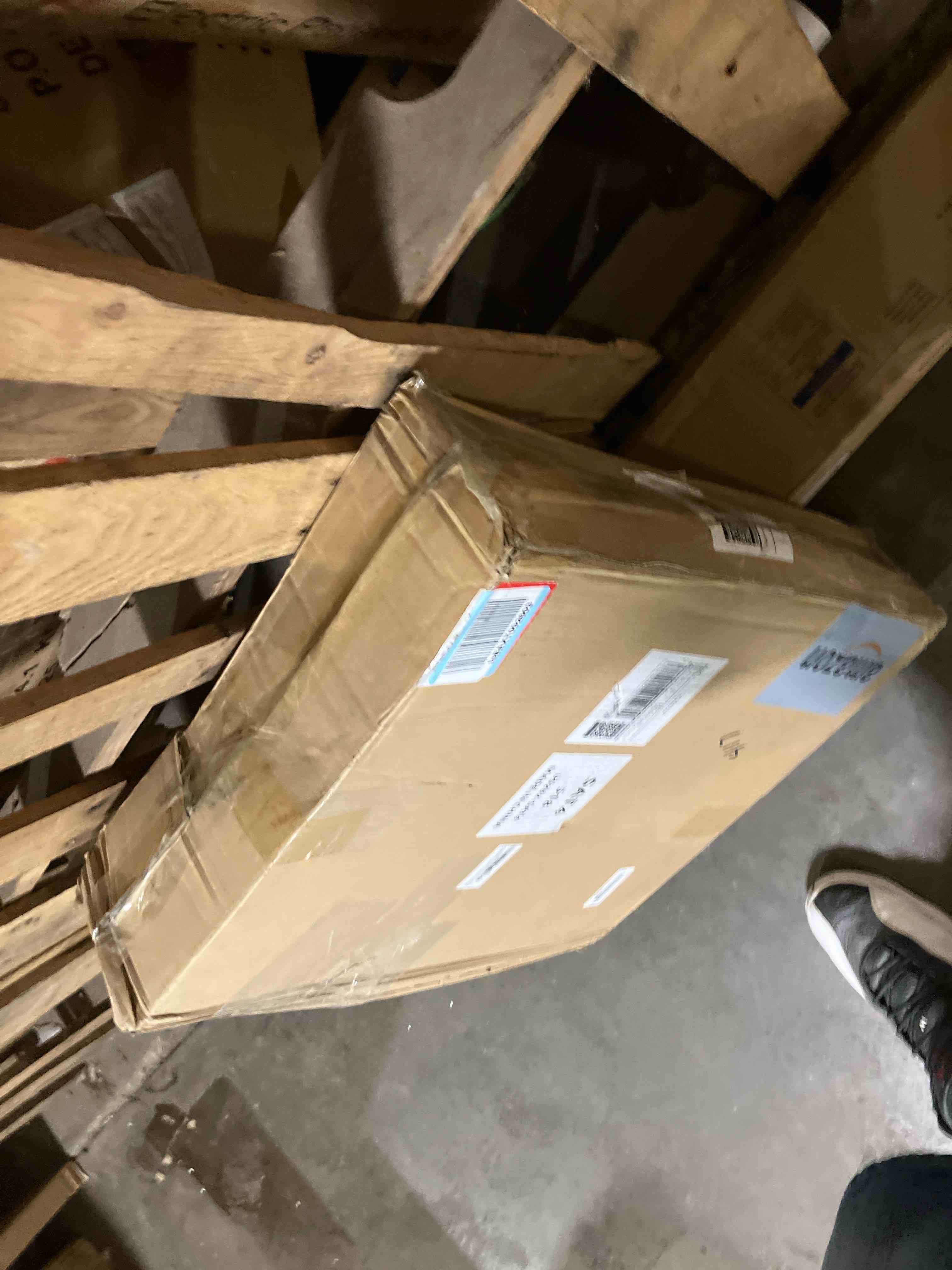 https://s3.amazonaws.com/lotting-images-prod/phillipi/BRN1955890_1757948883695.jpeg
