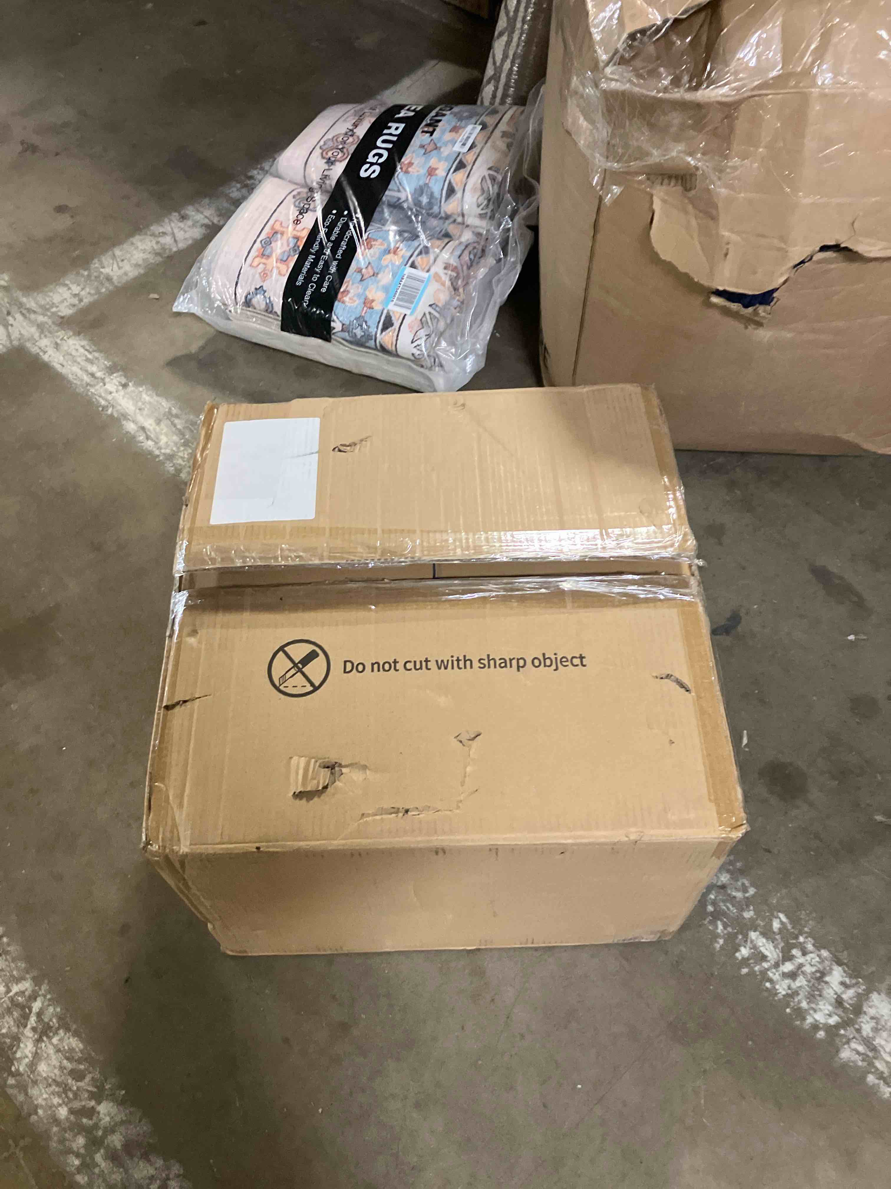 https://s3.amazonaws.com/lotting-images-prod/phillipi/BRN1956022_1758024270108.jpeg