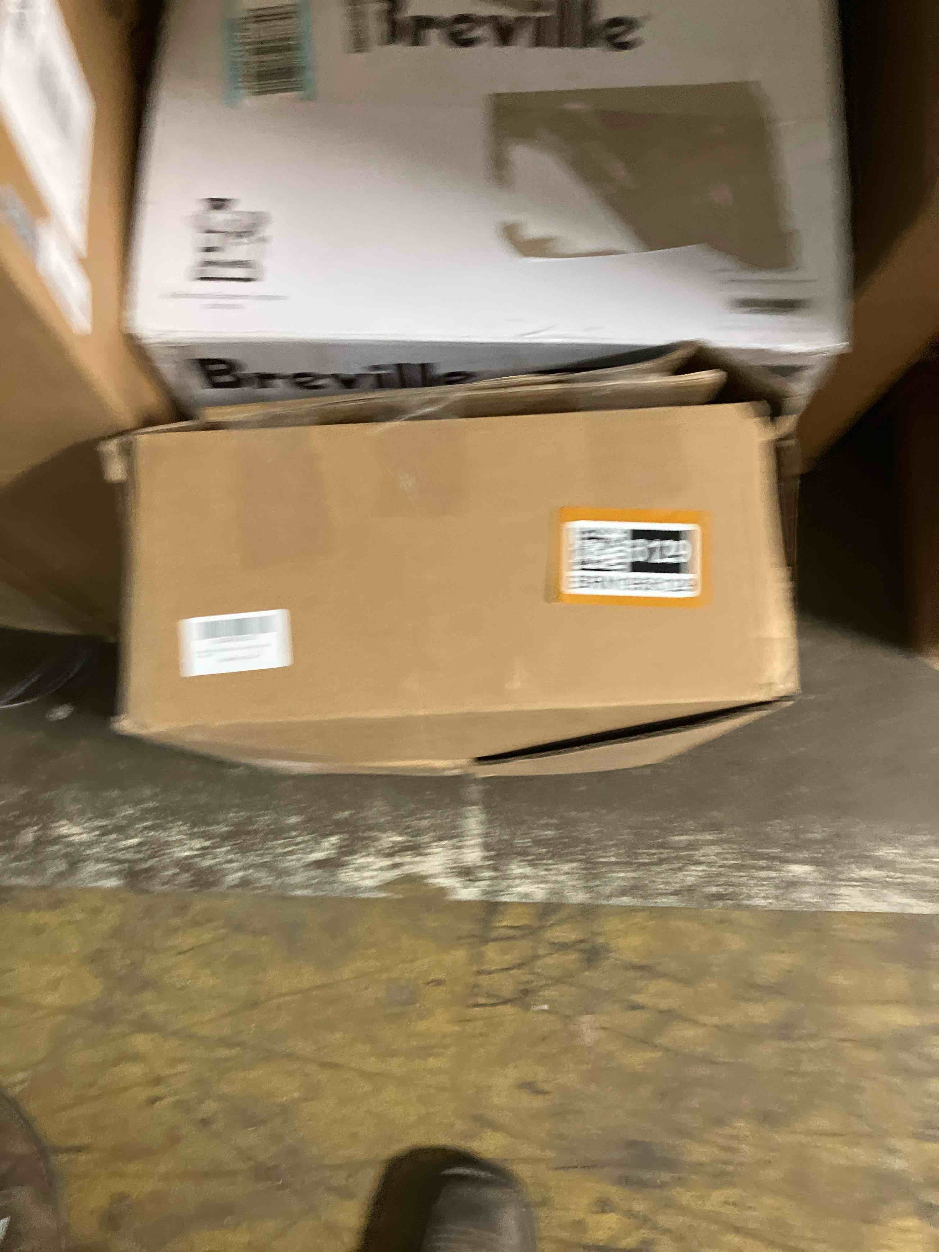 https://s3.amazonaws.com/lotting-images-prod/phillipi/BRN1956129_1758654784903.jpeg
