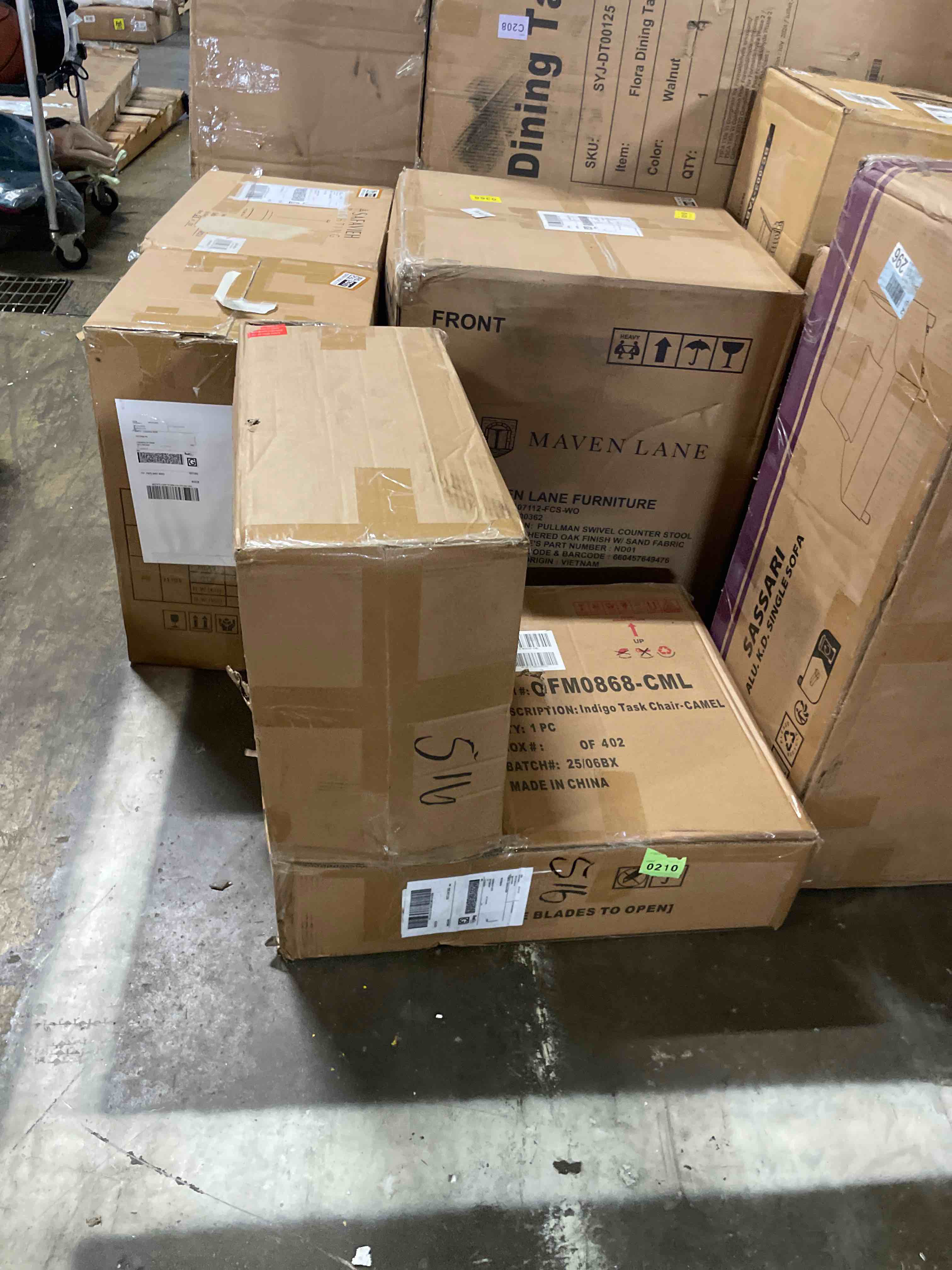 https://s3.amazonaws.com/lotting-images-prod/phillipi/BRN1956319_1758829239152.jpeg