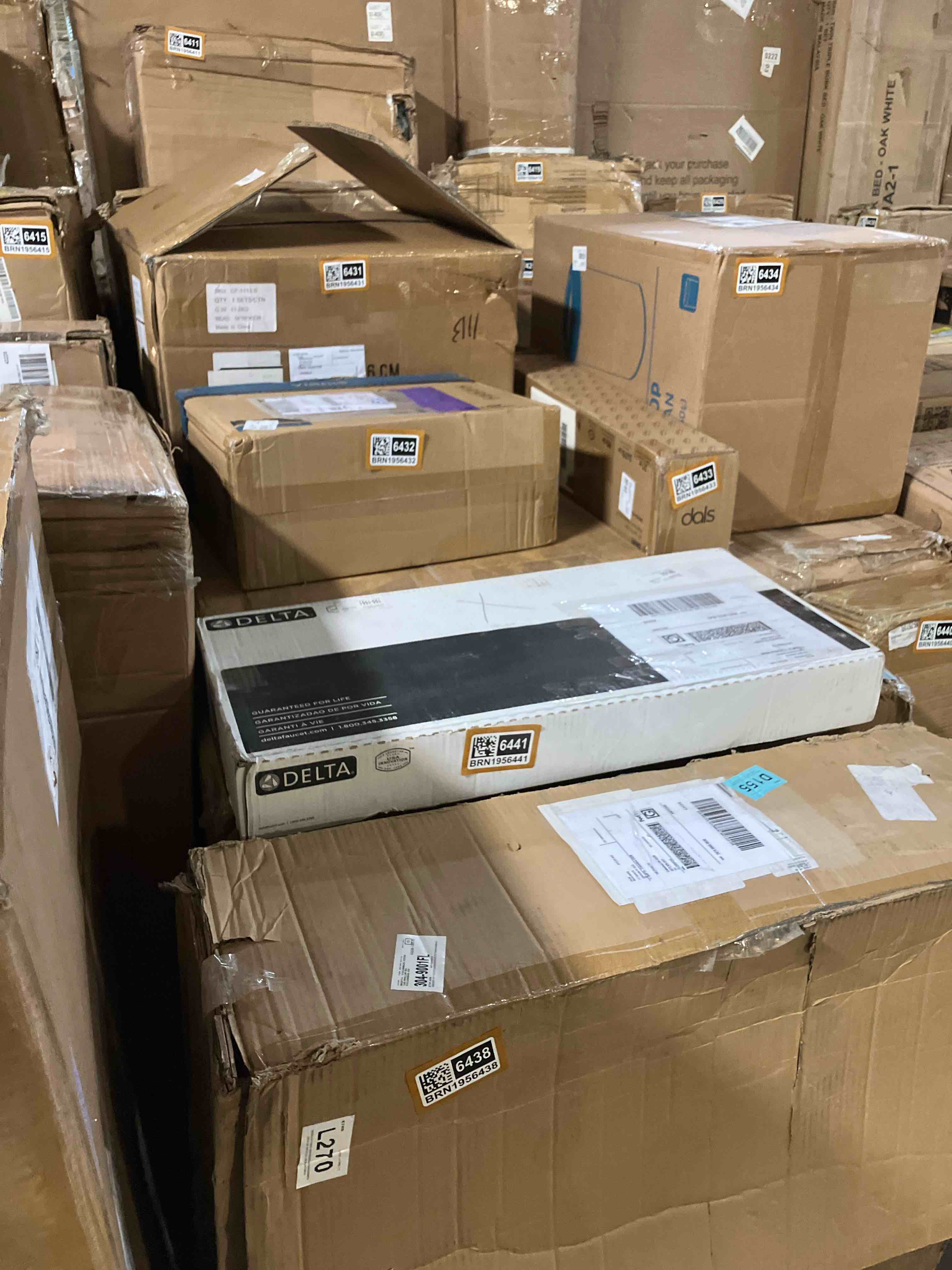 https://s3.amazonaws.com/lotting-images-prod/phillipi/BRN1956441_1759340623729.jpeg