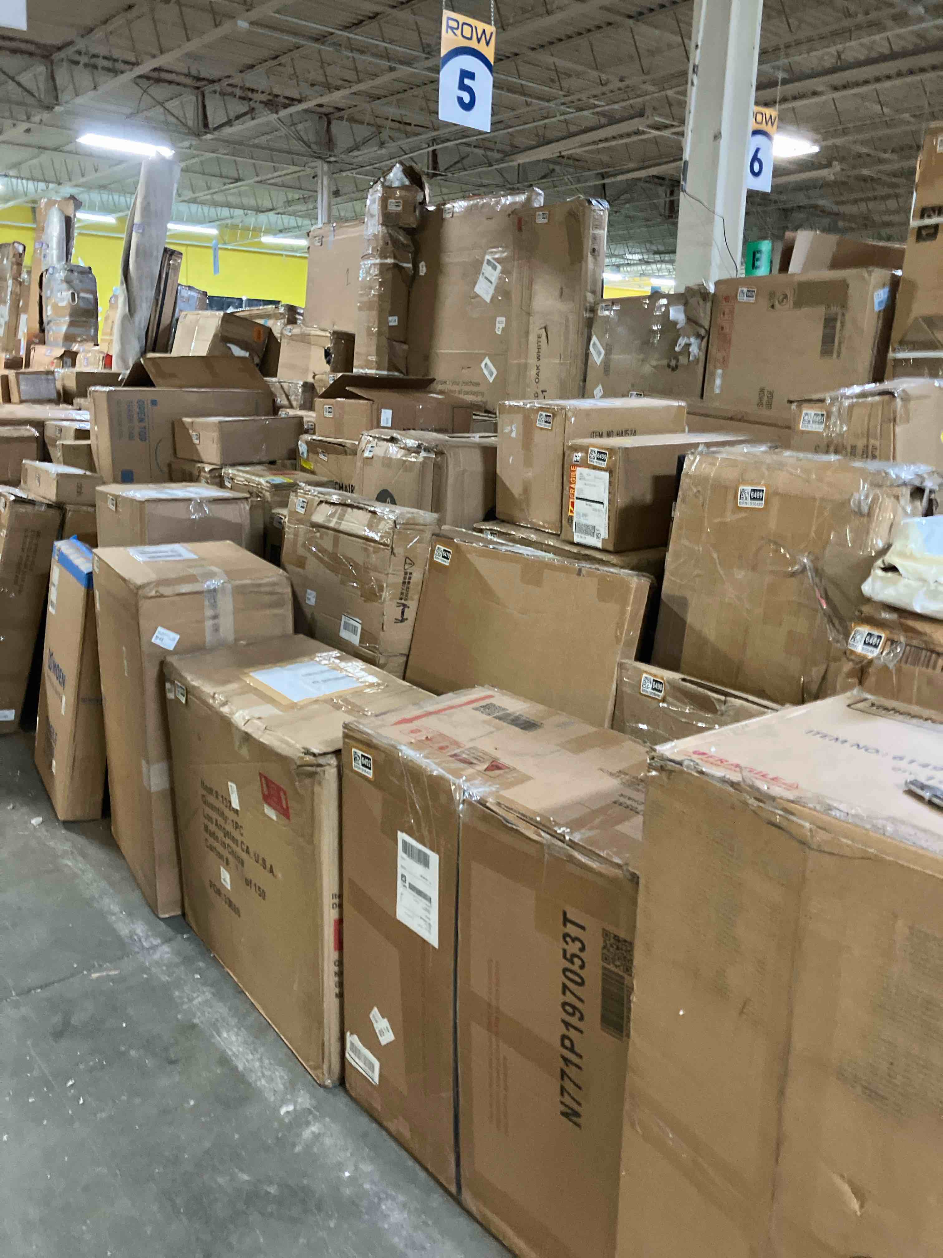 https://s3.amazonaws.com/lotting-images-prod/phillipi/BRN1956492_1759349247621.jpeg