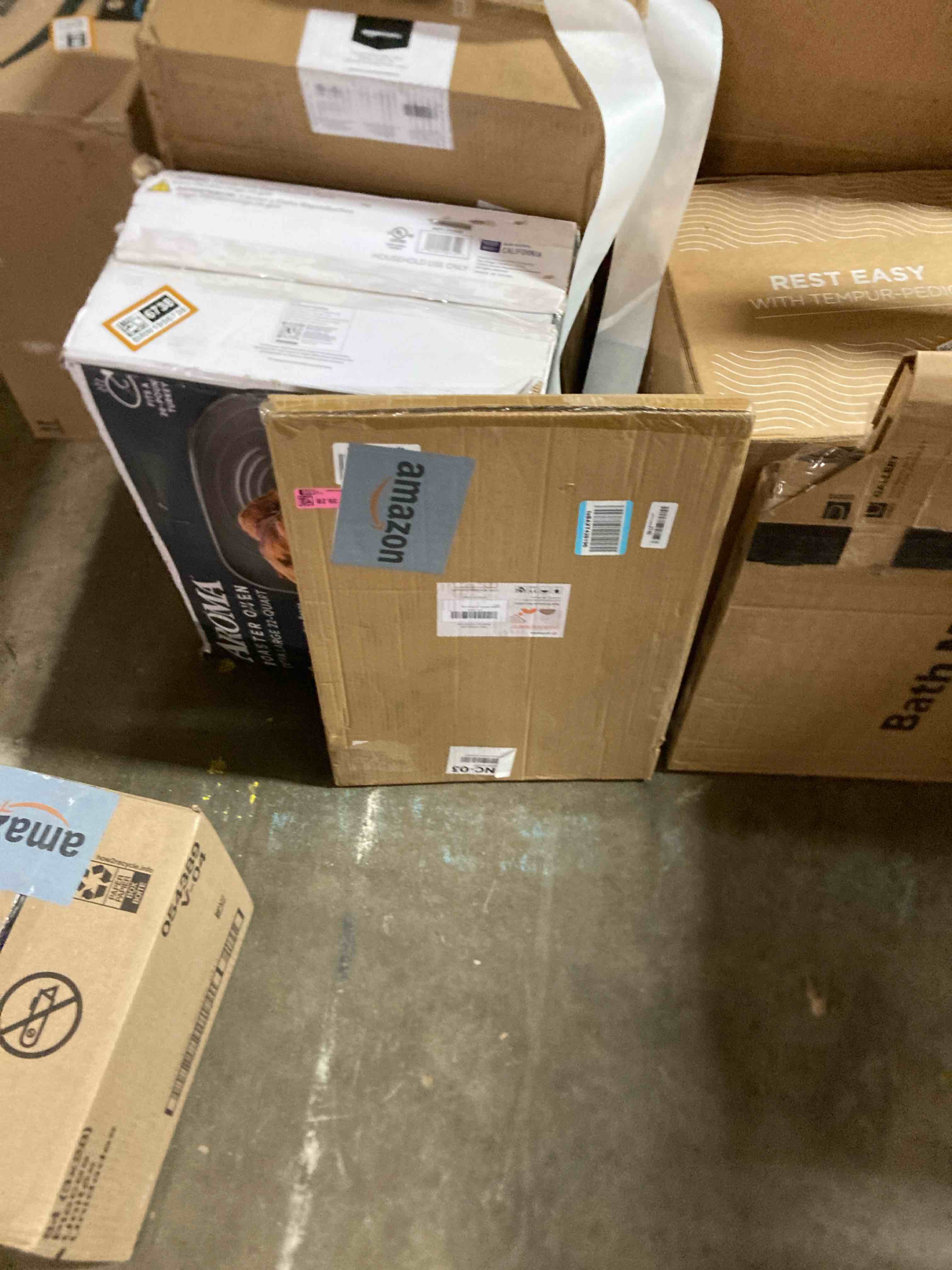 Condition photo showing New/Like New for upsimples 16x24 Picture Frame White 3 Pack, Scratch-Proof Poster Frames 16 x 24 for Photo Gallery - Slide-In Strips, Horizontal or Vertical Wall Mounting White 16x24