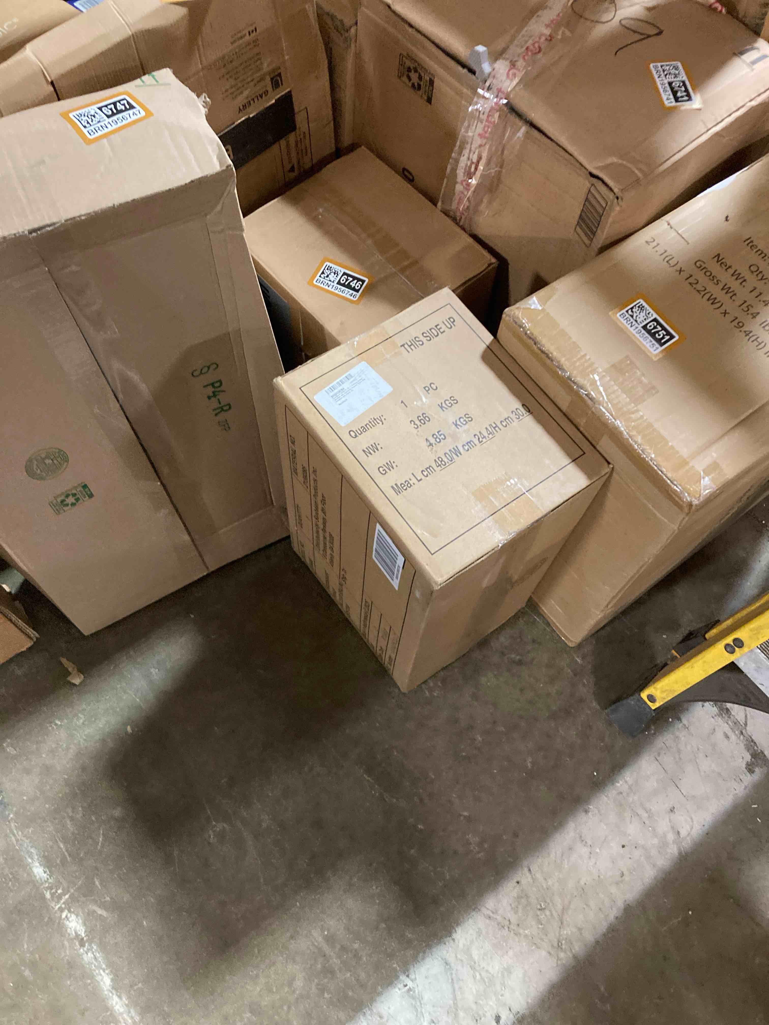 Condition photo showing New/Like New for FoodSaver V4400 2-in-1 Vacuum Sealer Machine with Automatic Vacuum Sealer Bag Detection and Starter Kit