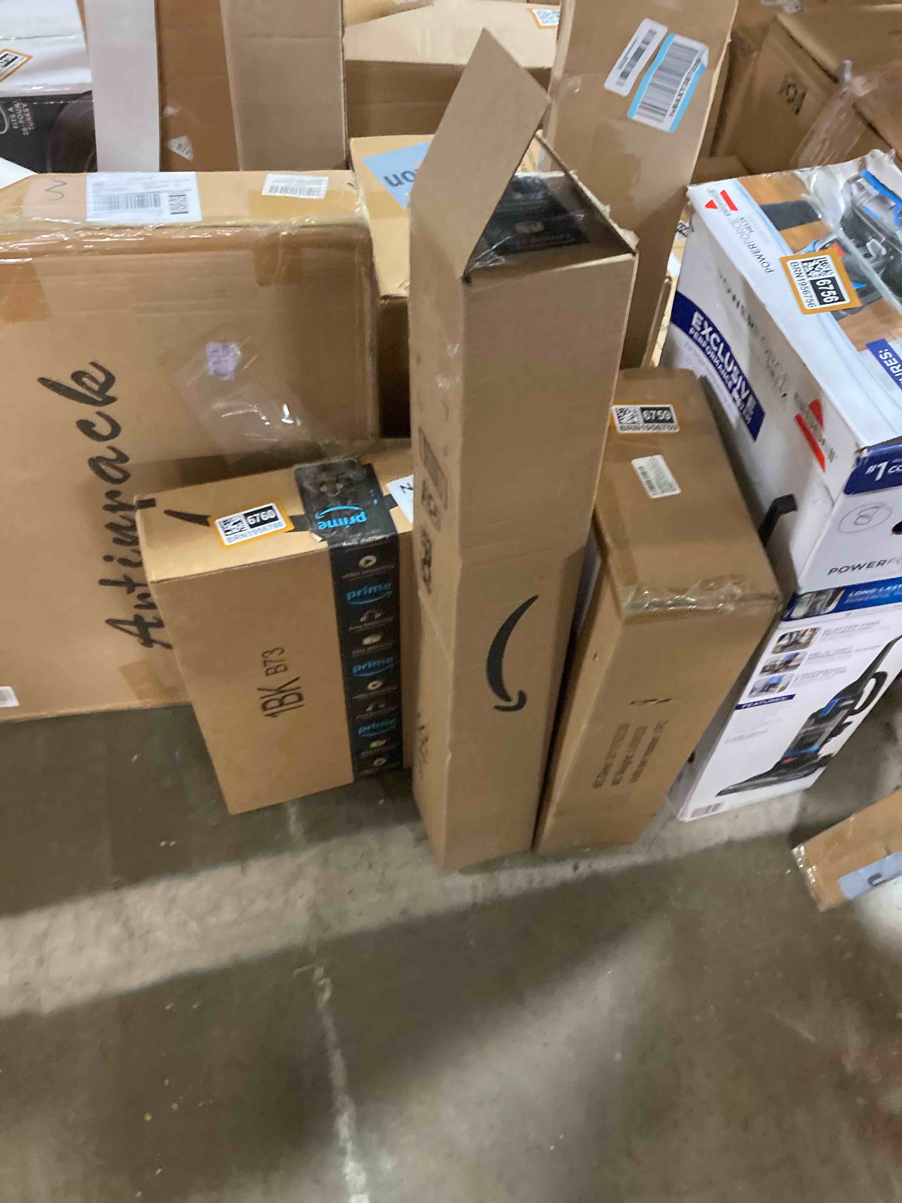 Condition photo showing New/Like New for Retractable Baby Gate for Doorways and Stairs, Mesh Safety Gate for Pet, Indoor & Outdoor Use, One-Hand Operation, Easy Installation, 33.6" Tall, Expands to 55" Wide?Black,33.6"x55" 33x55 Inch Black