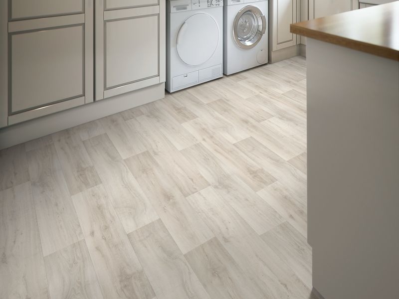 Leo II Lynx Vinyl Flooring 12’ x 14.5’
