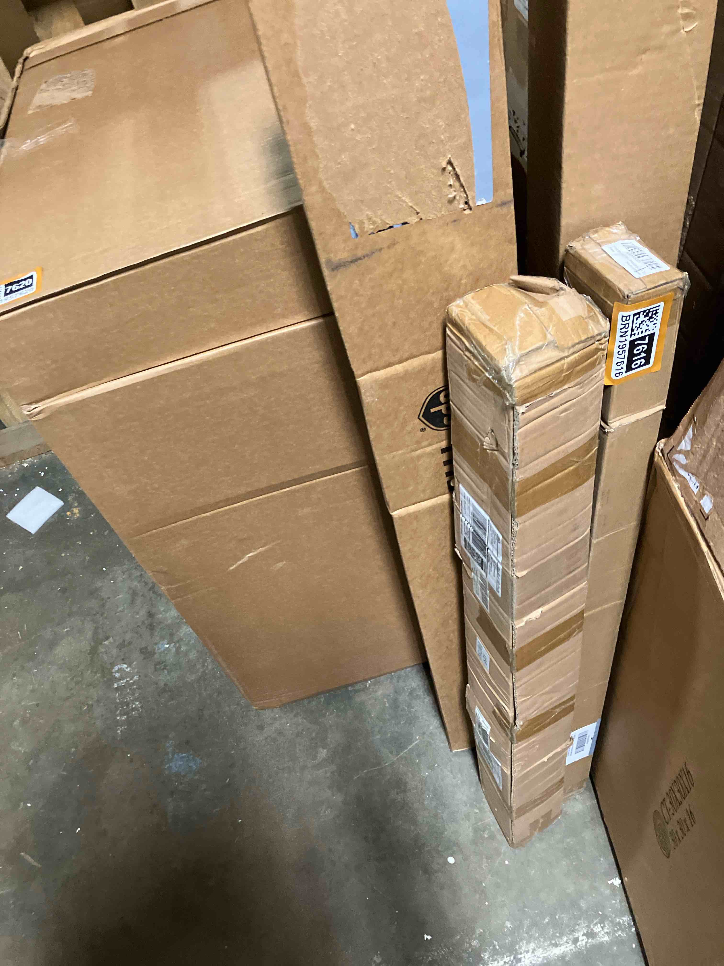 https://s3.amazonaws.com/lotting-images-prod/phillipi/BRN1957615_1746812411633.jpeg