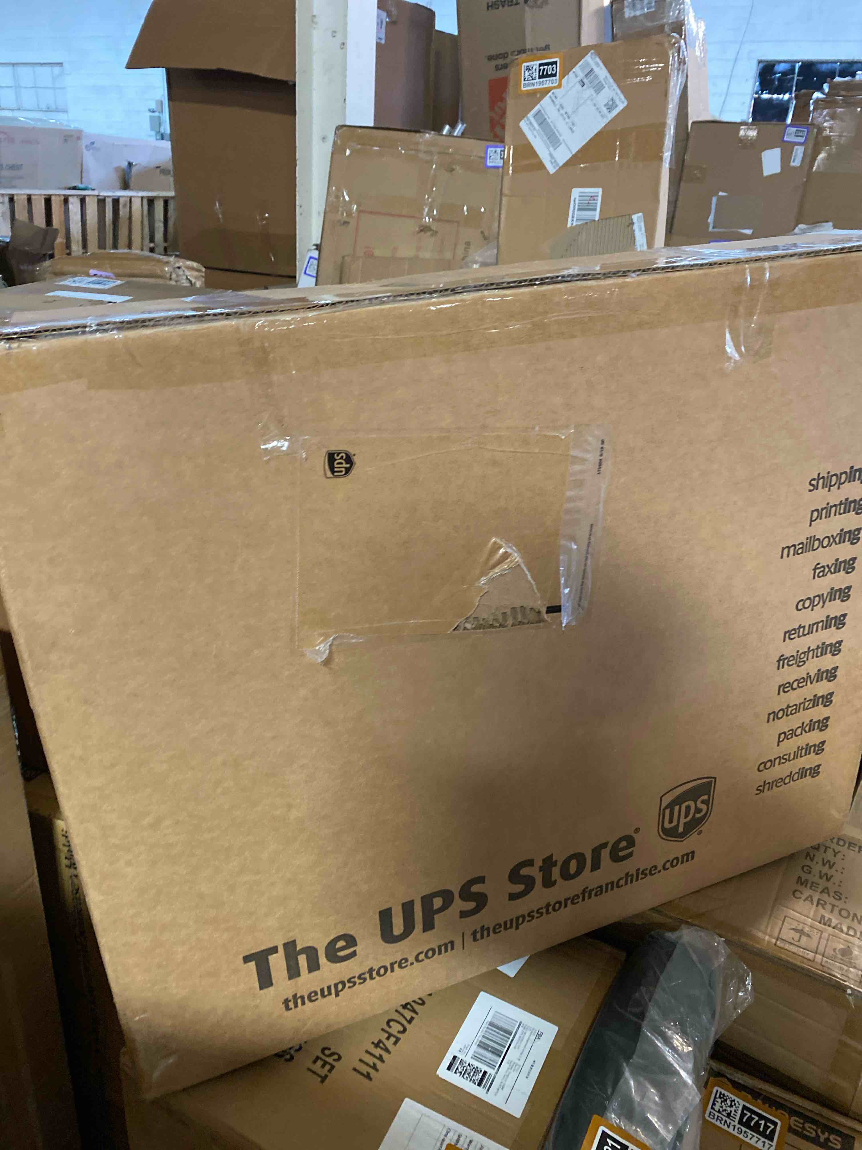https://s3.amazonaws.com/lotting-images-prod/phillipi/BRN1957722_1746816276939.jpeg
