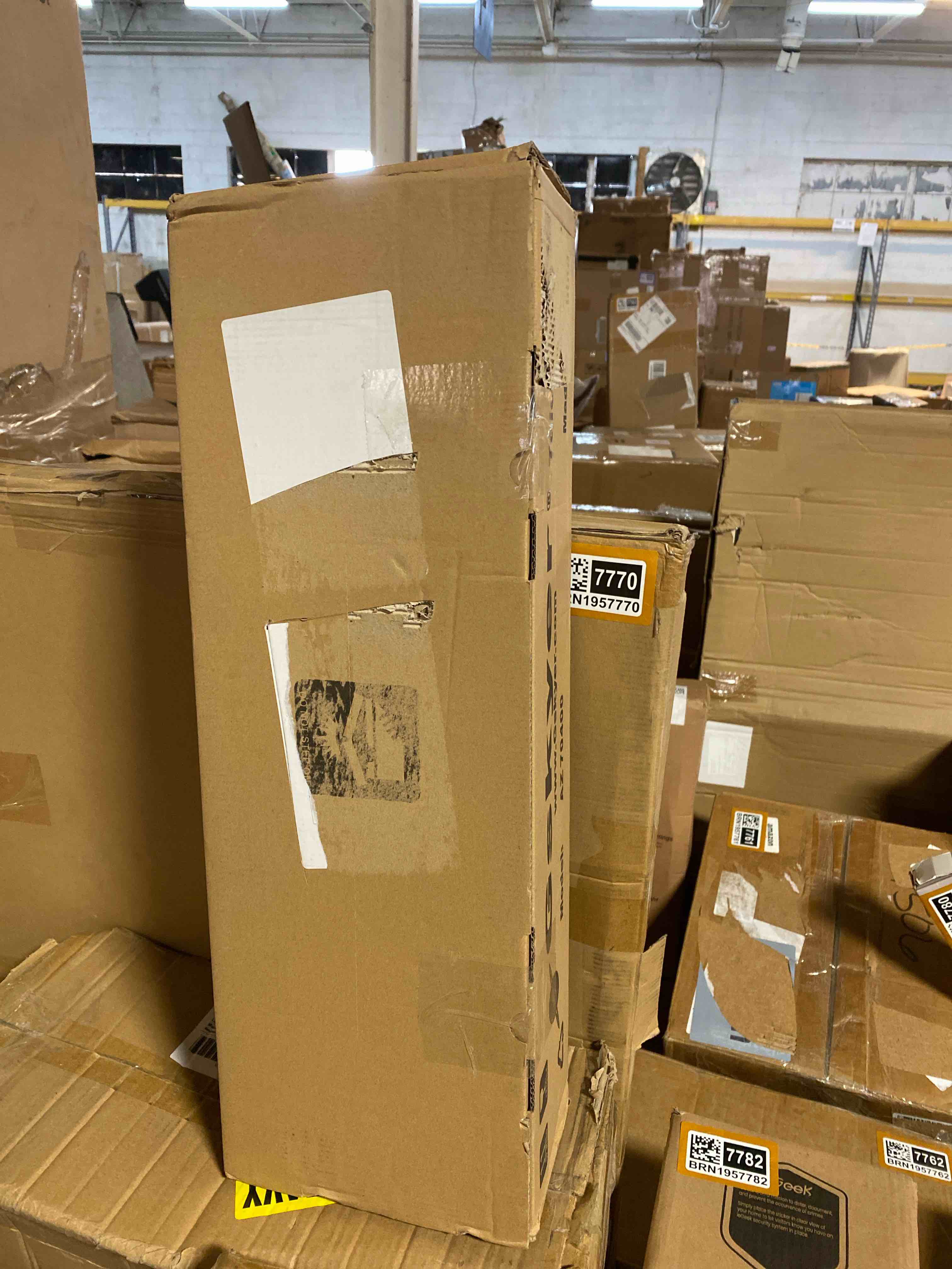 https://s3.amazonaws.com/lotting-images-prod/phillipi/BRN1957783_1747055687516.jpeg