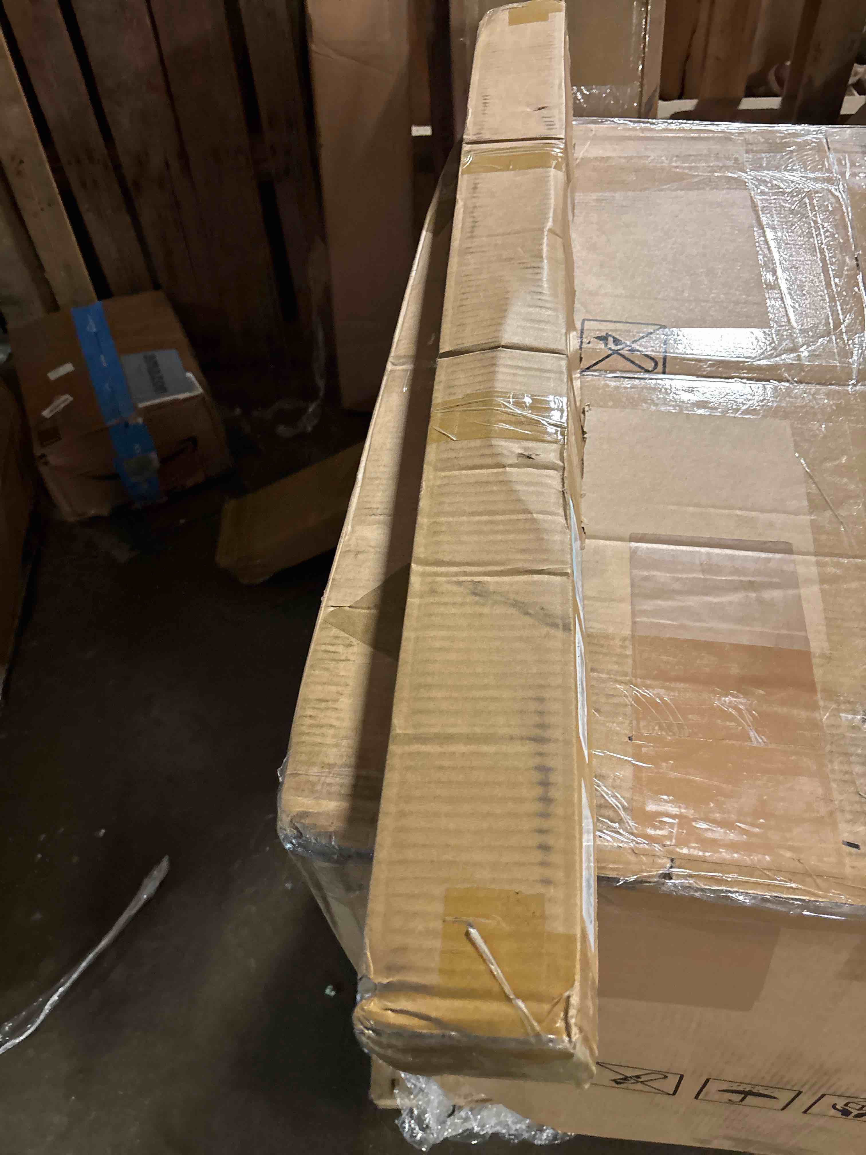 https://s3.amazonaws.com/lotting-images-prod/phillipi/BRN1958623_1748962004870.jpeg