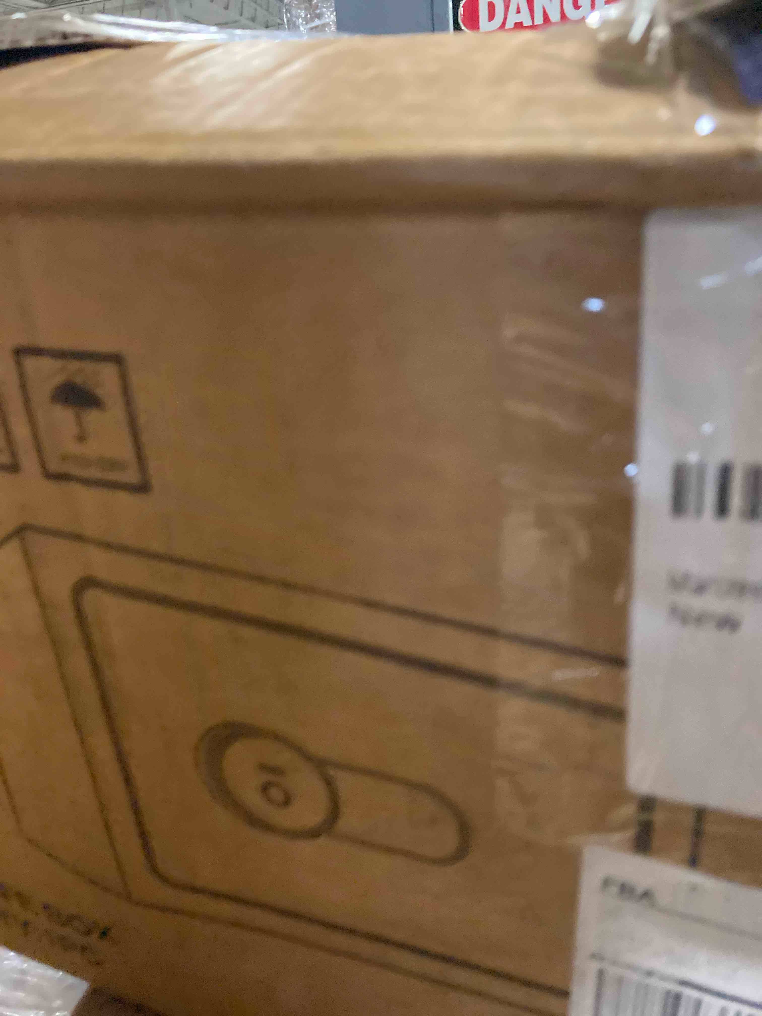 https://s3.amazonaws.com/lotting-images-prod/phillipi/BRN1959272_1752074472181.jpeg