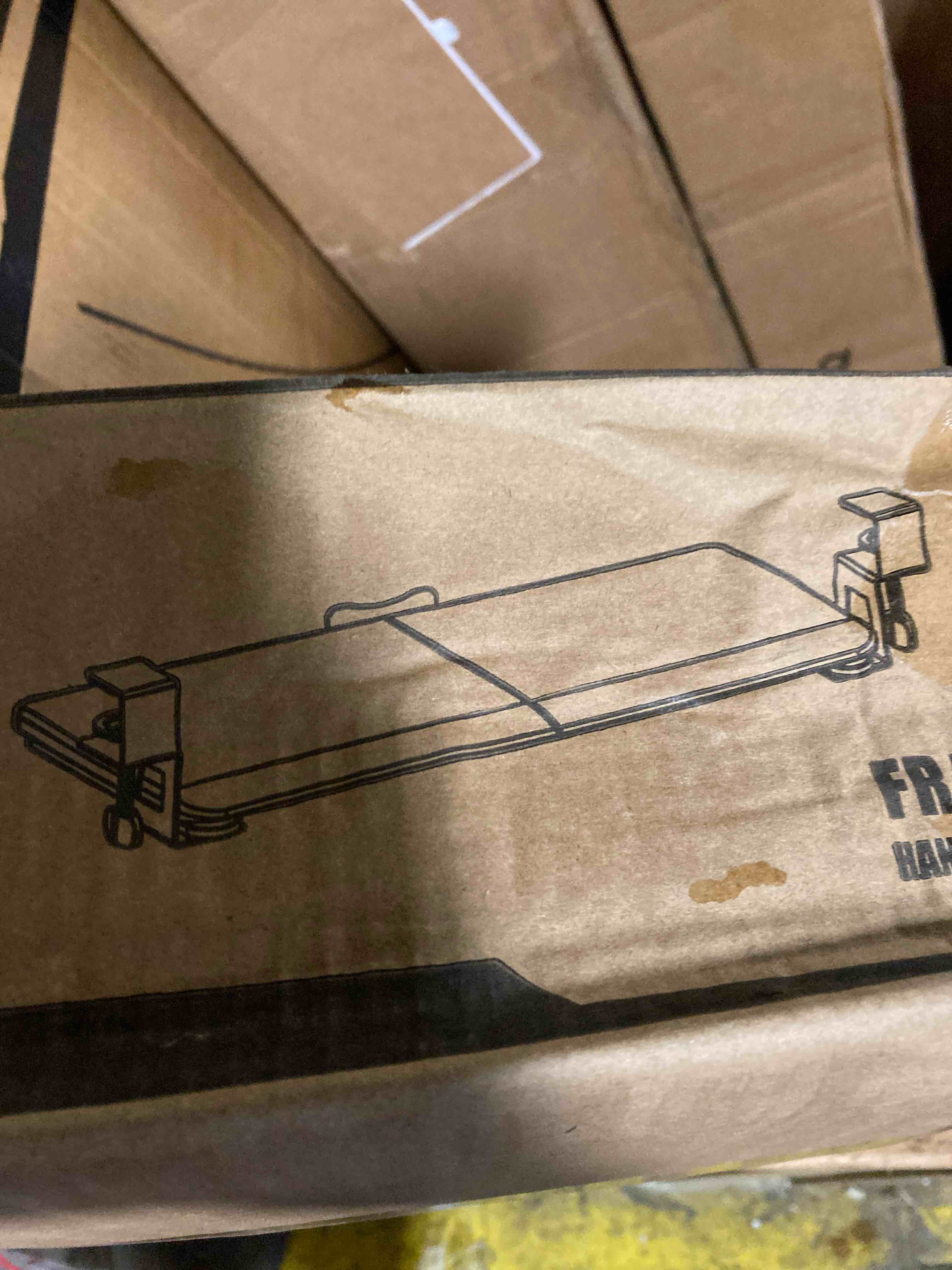 https://s3.amazonaws.com/lotting-images-prod/phillipi/BRN1959273_1752074057138.jpeg