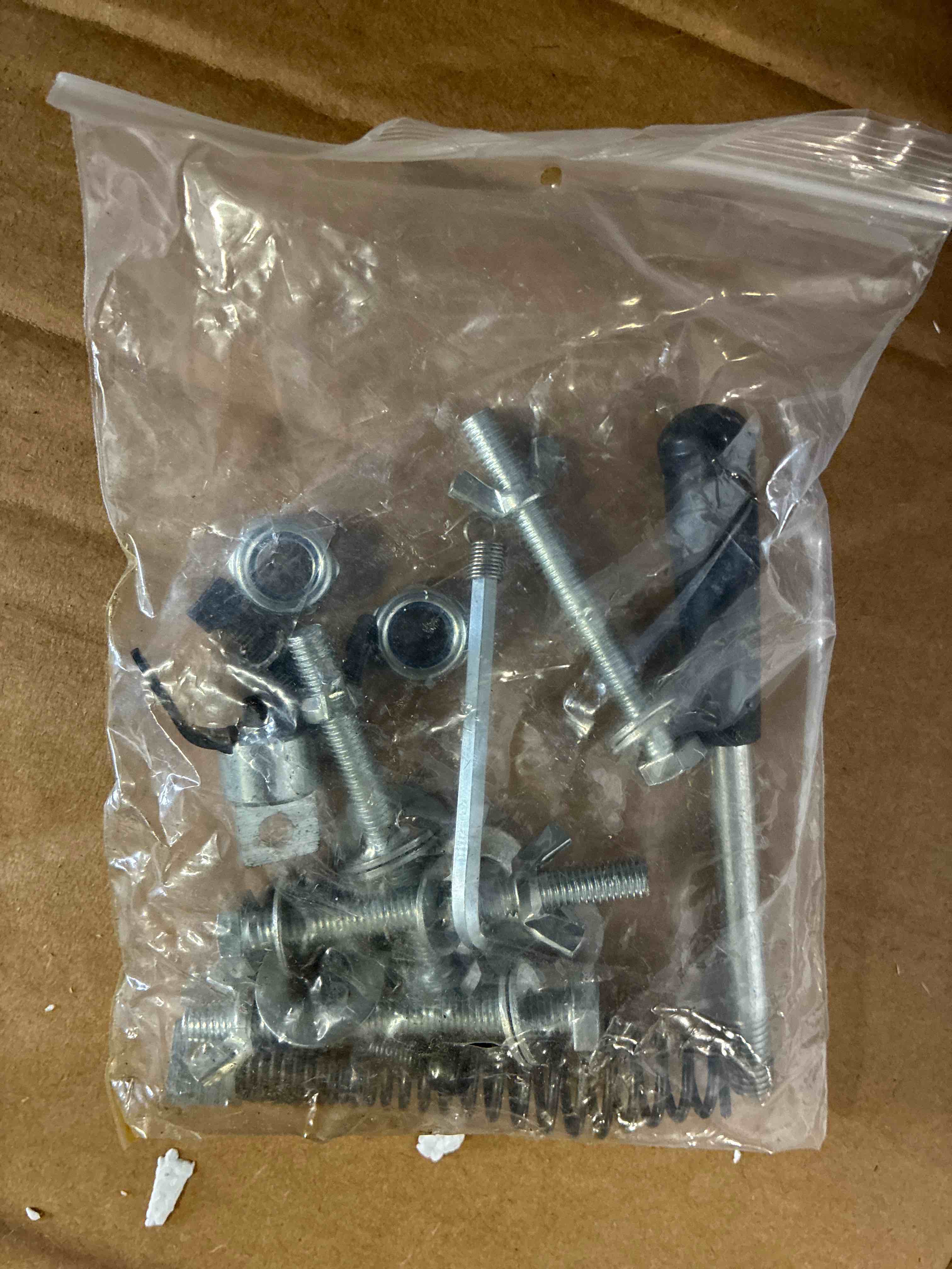 Condition photo showing Good Condition for VEVOR Drain Cleaner Machine 100 FT x 3/4 Inch, Auto Feed Sewer Snake Auger on Wheels, with 4 Cutters & Air-activated Foot Switch for 4" to 8" Pipes. Gently used, functions perfectly, tip has some rust but can be replaced, 2 hardware pieces need replaced otherwise quality commercial tool.