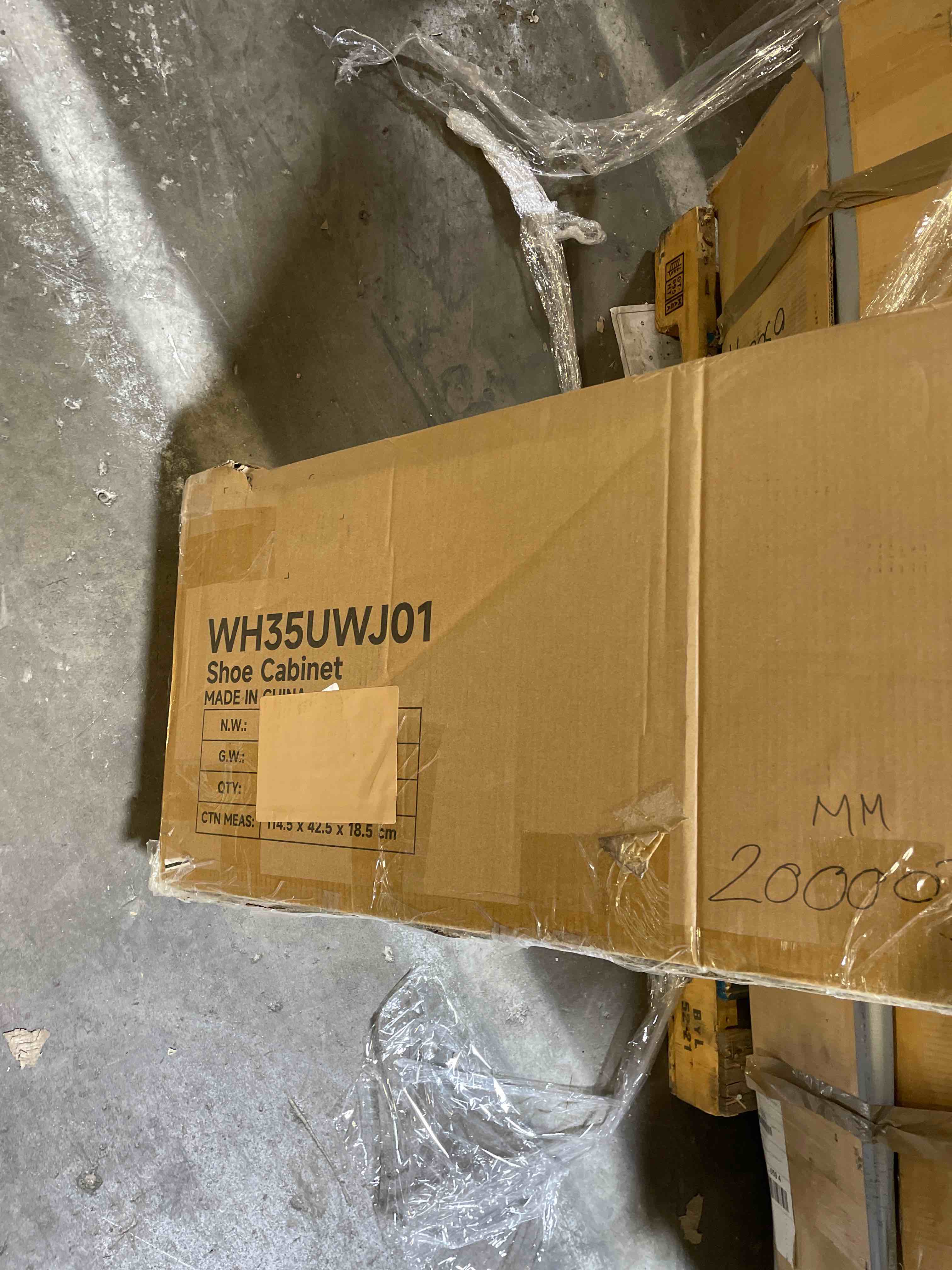 Condition photo showing New/Like New for HOOBRO Shoe Cabinet, 5-Tier Shoe Storage Organizer with Doors, Wooden Shoe Cabinet Storage for Entryway, Freestanding Shoe Rack Cabinet with 3 Adjustable Shelves for Hallway, Gold and White DW41SC01