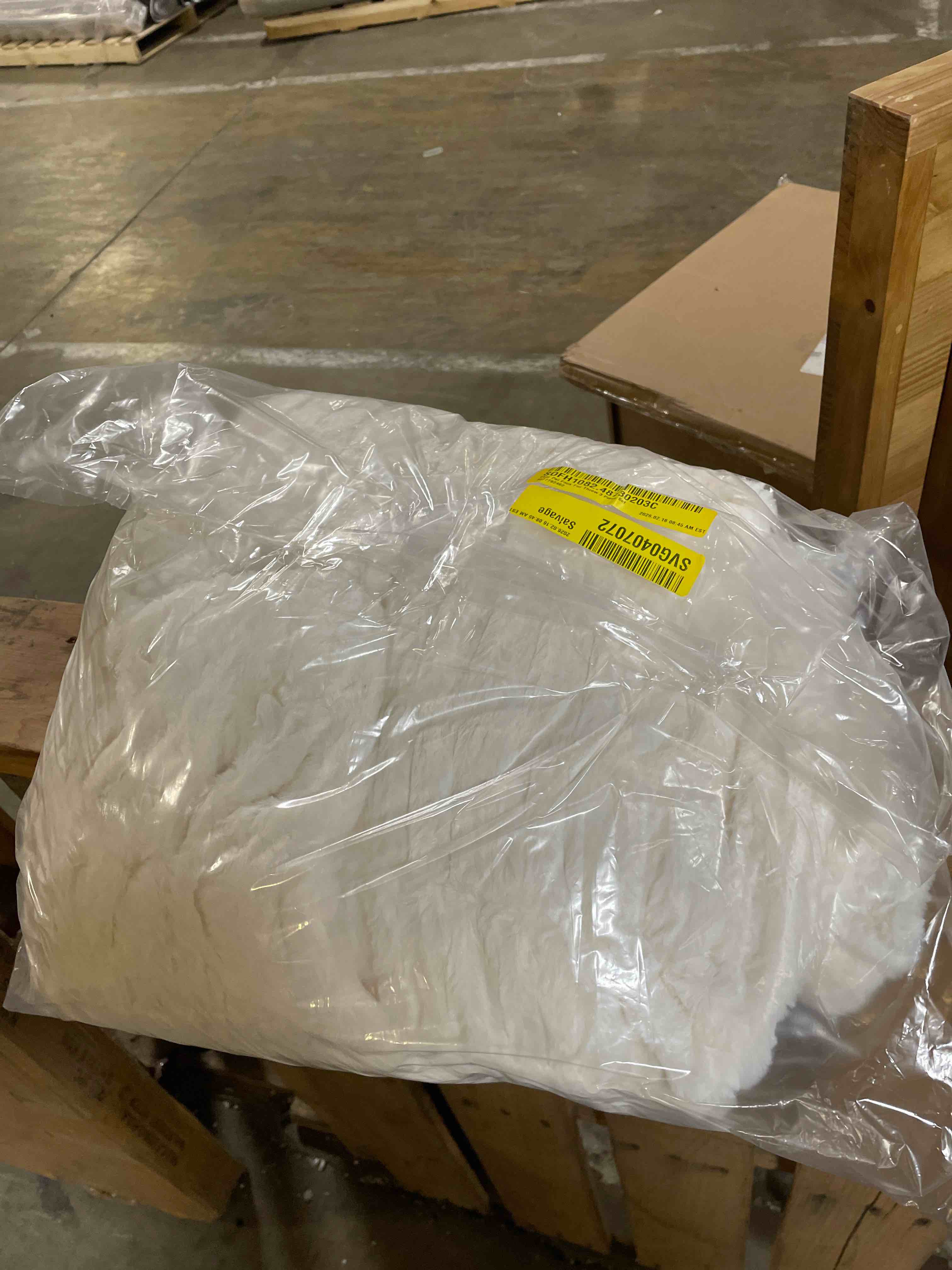 Condition photo showing New/Like New for Home Soft Things 3 Piece Shar Pei Faux Fur Throw and Pillow Cover Set Soft Comfy Cozy Plush Throw with 2 Accent Square Pillowcases, Cloud Dancer, 50'' x 60''