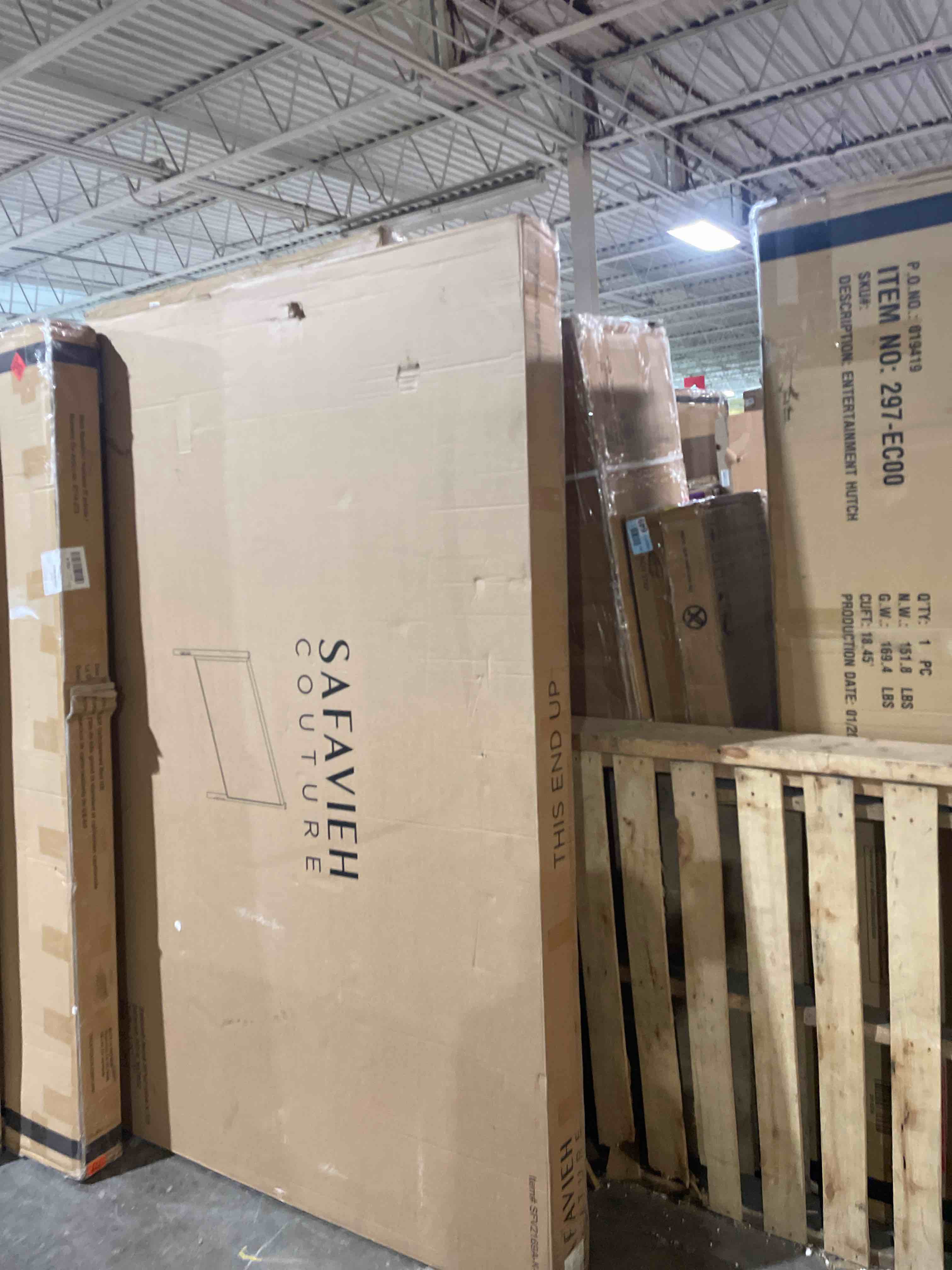 Condition photo showing Good Condition for Kaplan Wood Bed King (only headboard )