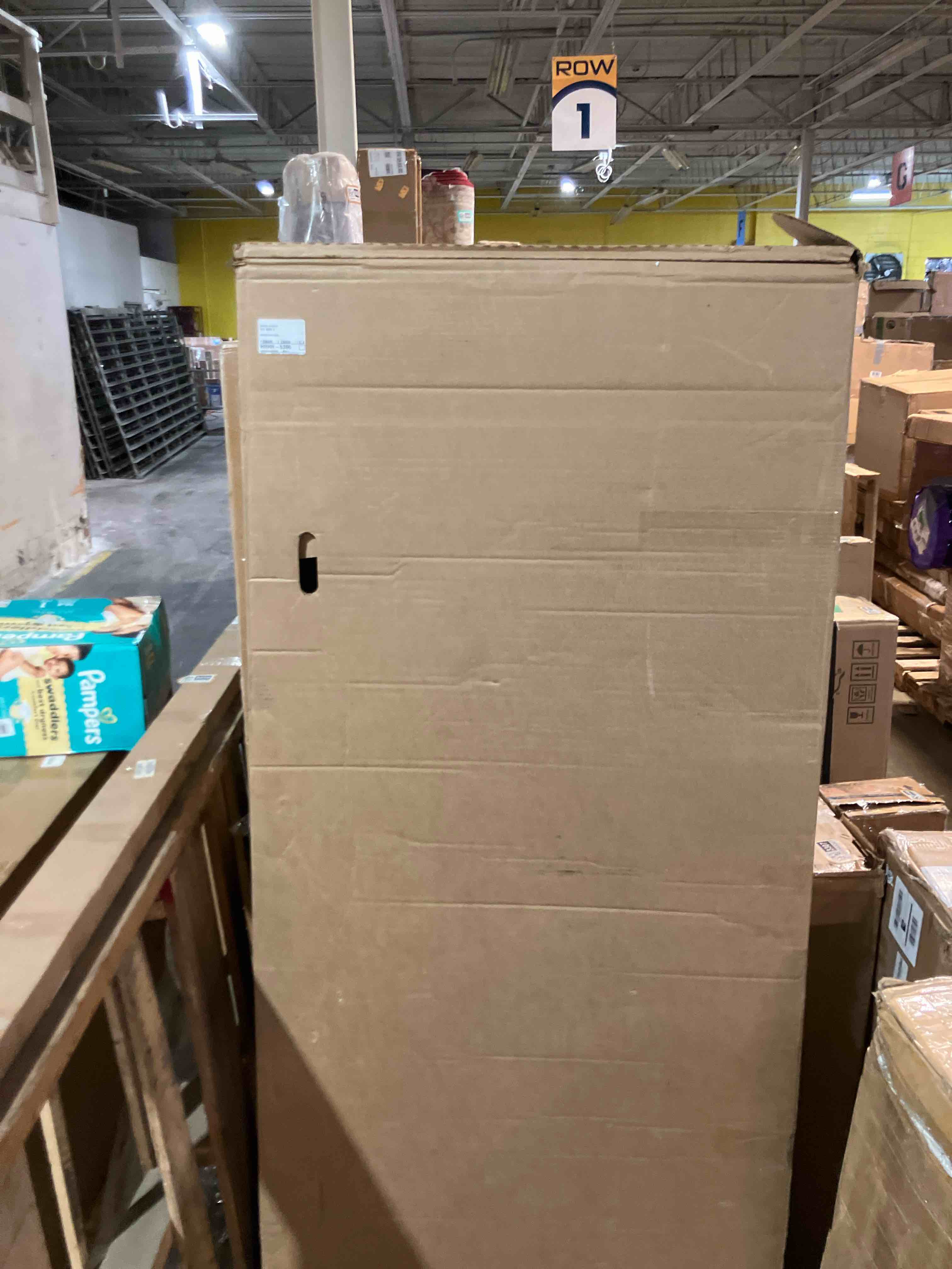 Condition photo showing New/Like New for Gator EFX Hard Tri-Fold Truck Bed Tonneau Cover | GC24022 | Fits 2019 - 2025 Ford Ranger 5' Bed (60") Hard Tri-Fold 5' 1" Bed