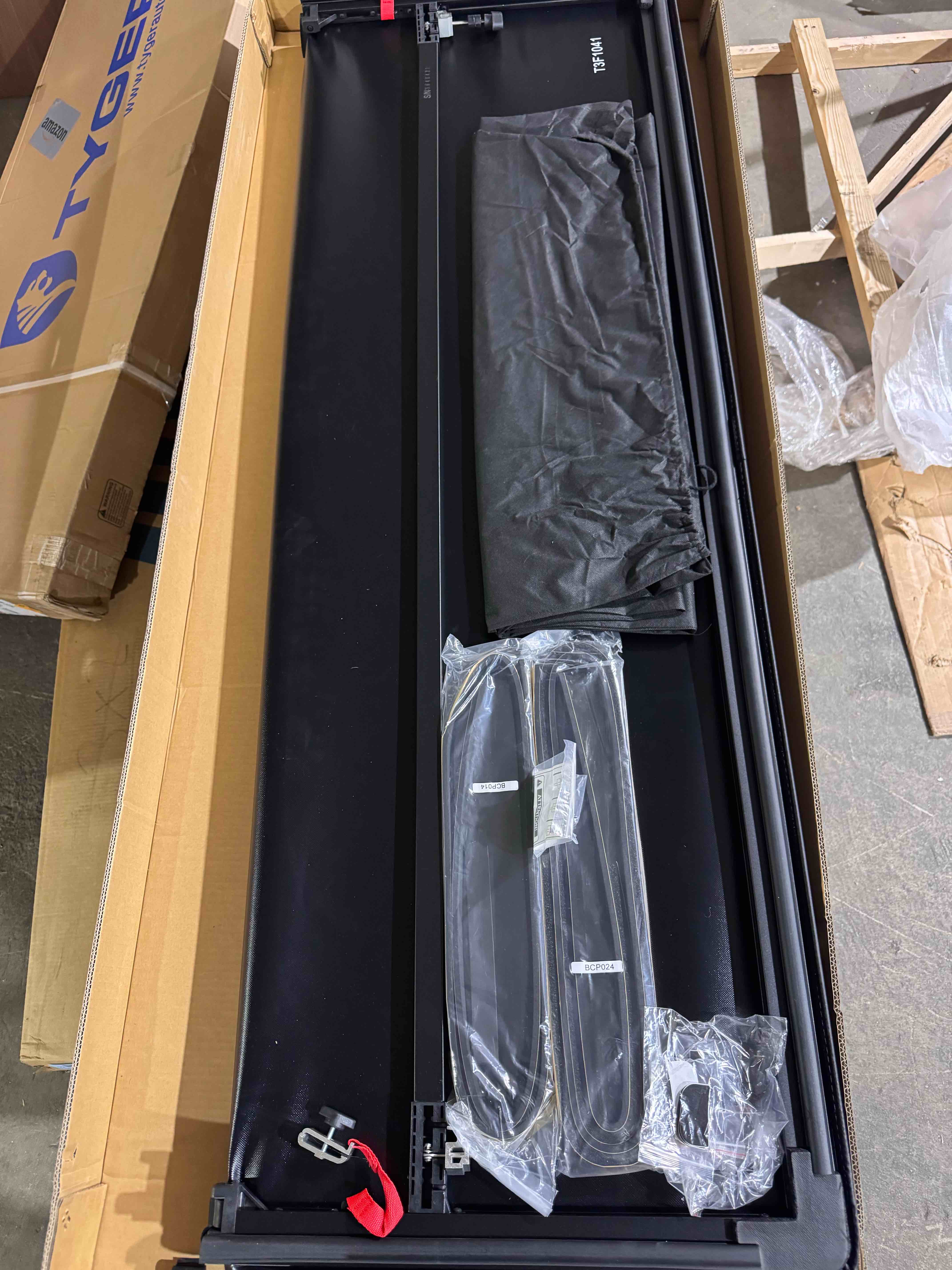 Condition photo showing New/Like New for Tyger Auto T3 Soft Tri-fold Truck Bed Tonneau Cover Compatible with 2015-2025 Ford F-150 | 6.5' (79") Bed | TG-BC3F1042 6.5ft Bed T3 Soft Tri-Fold 2015-2025 F-150