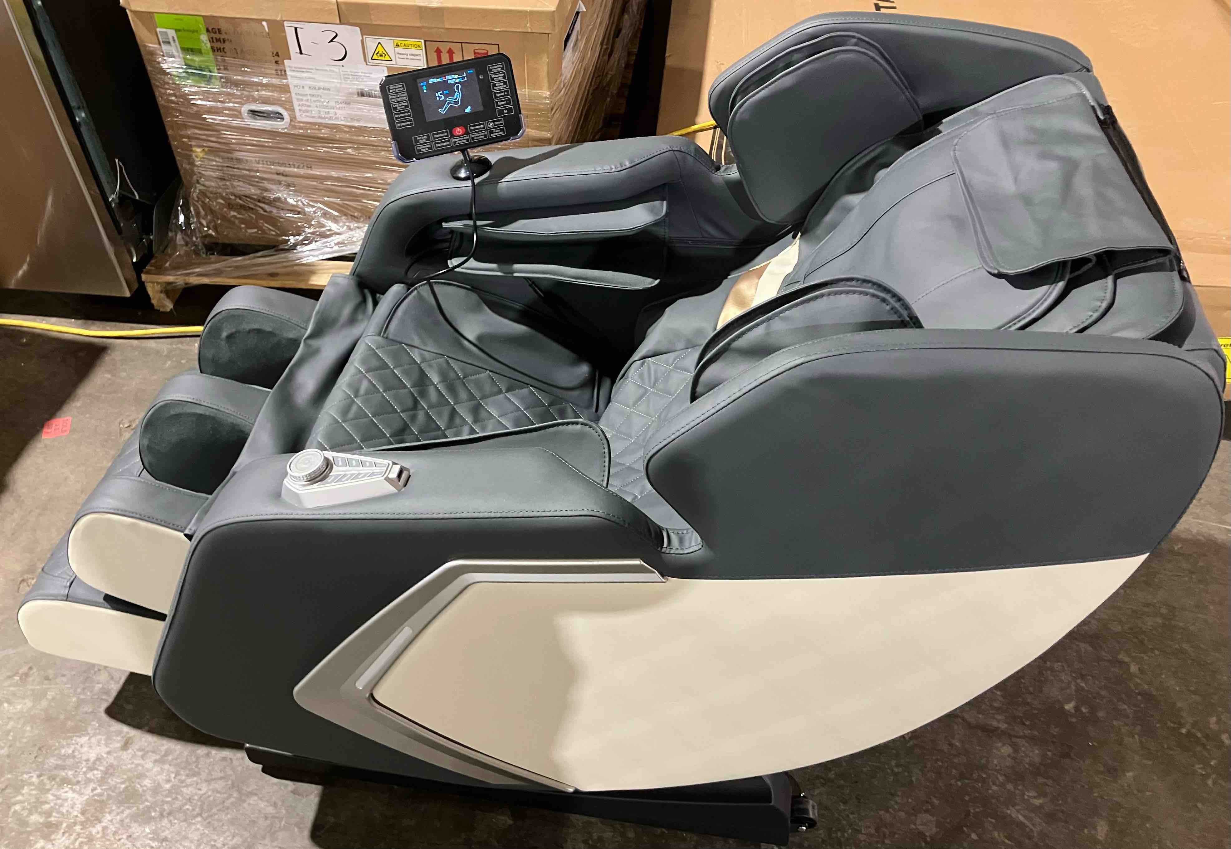 Condition photo showing New/Like New for Shiatsu Massage Chair with Zero Gravity Recline, Full Body Air Compression, Heat Therapy, and Extendable Footrest - for Home/Office, Ideal Gift for Relaxation