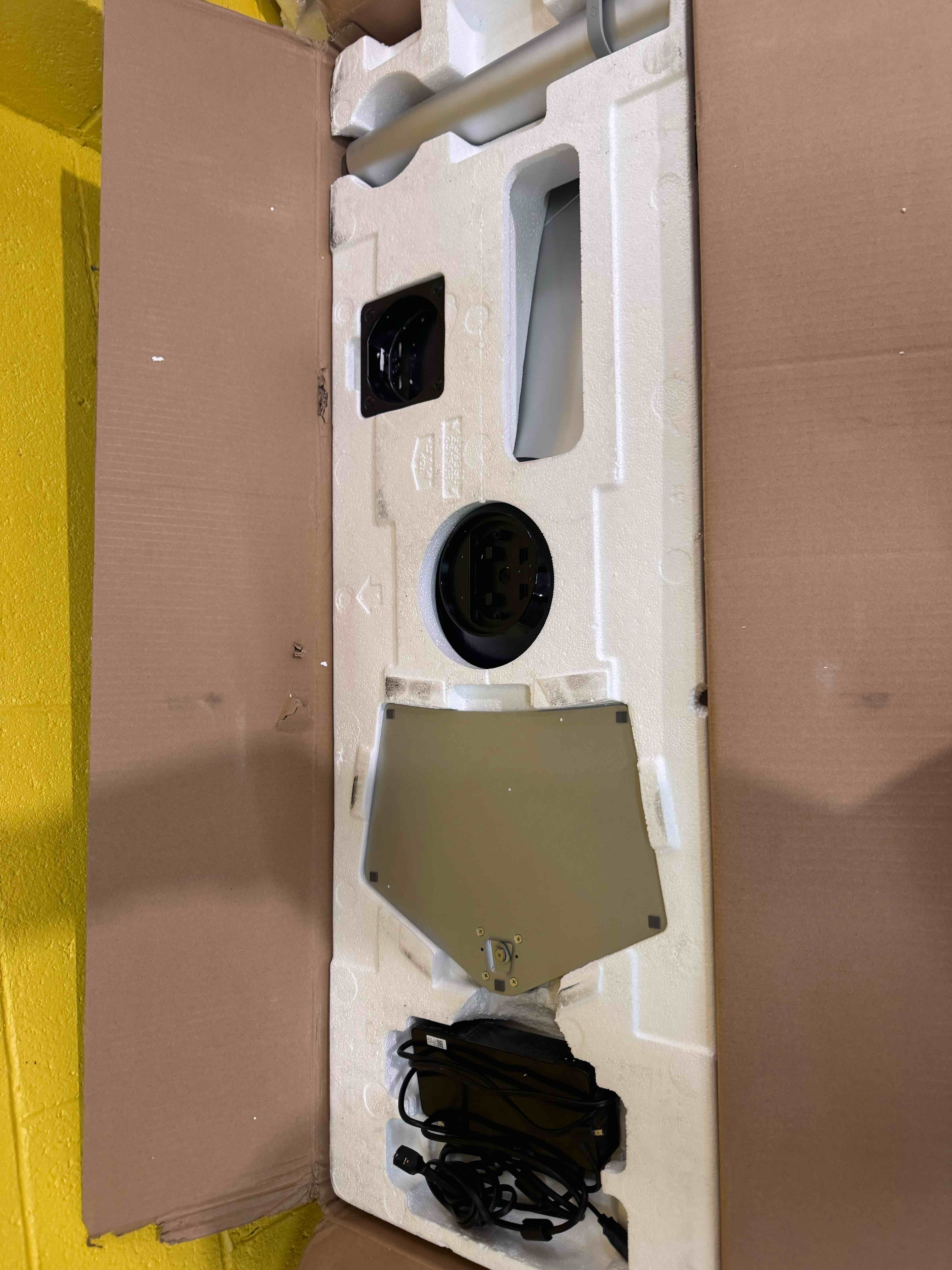 https://s3.amazonaws.com/lotting-images-prod/phillipi/BRN3593904_1773323988827.jpeg