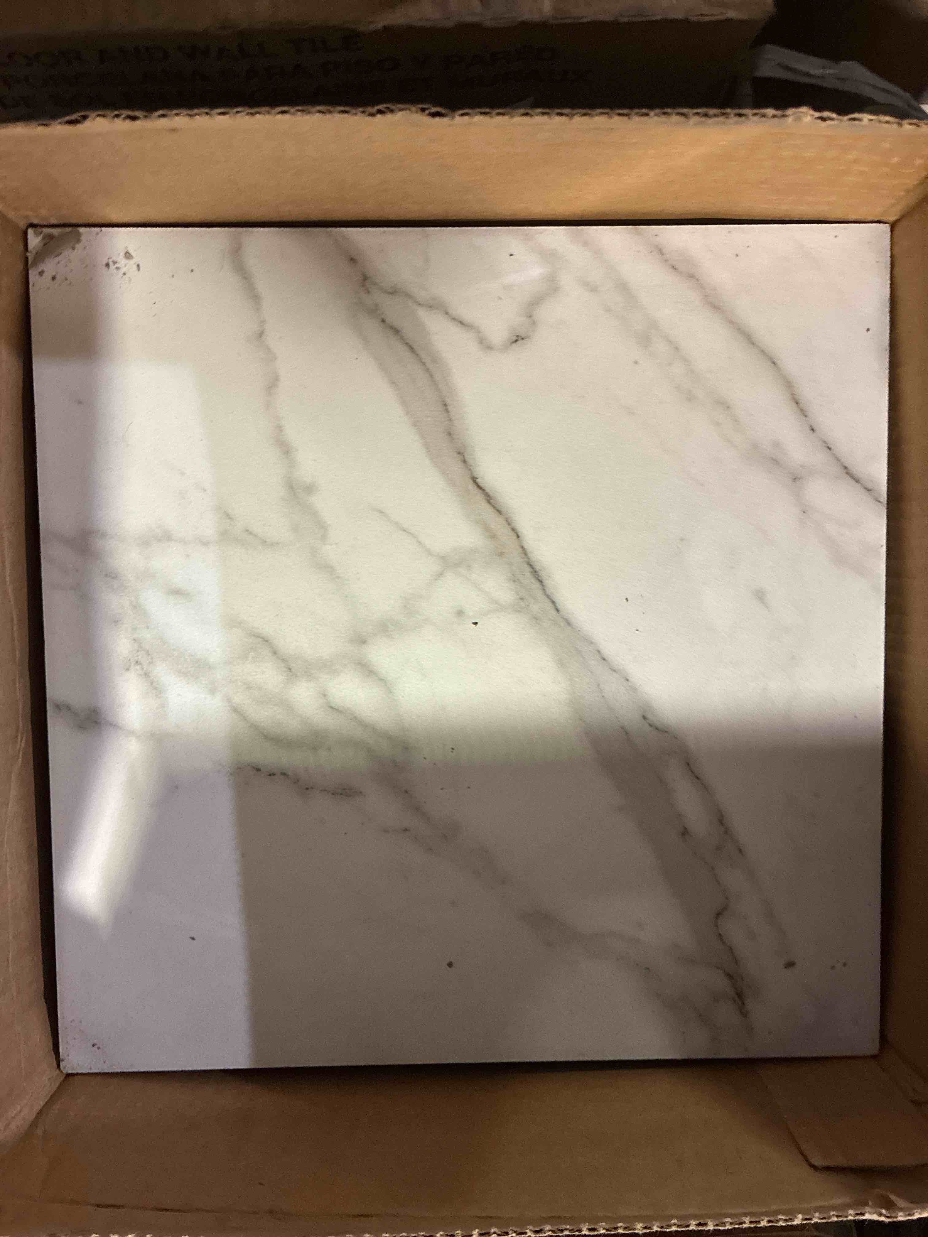 Condition photo showing New/Like New for daltile core fundamentals platinum ct76 calacatta empire white porcelain tile with soft grey veining. 87.3 sq/ft total