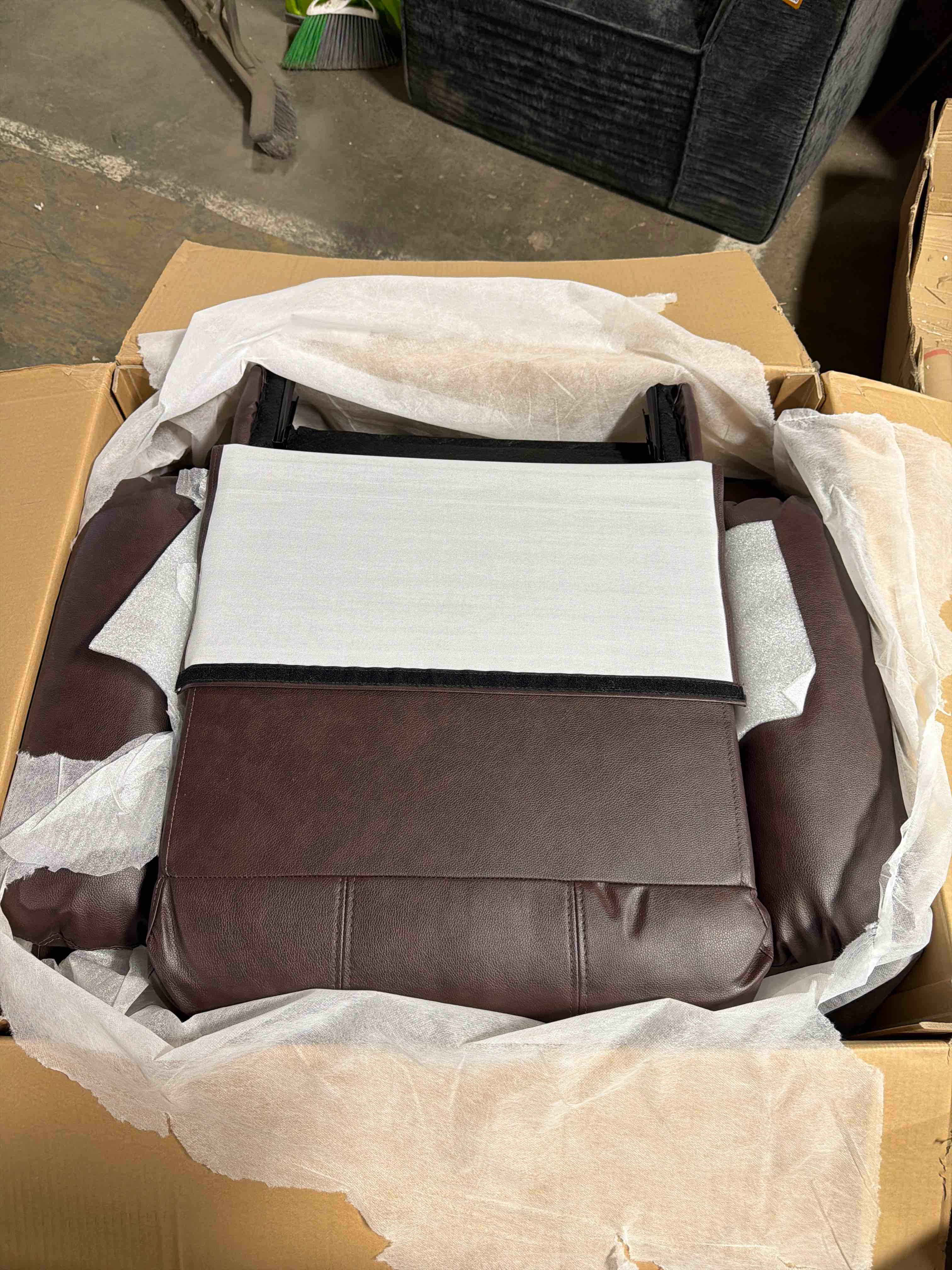 https://s3.amazonaws.com/lotting-images-prod/phillipi/BRN3594533_1776781080138.jpeg