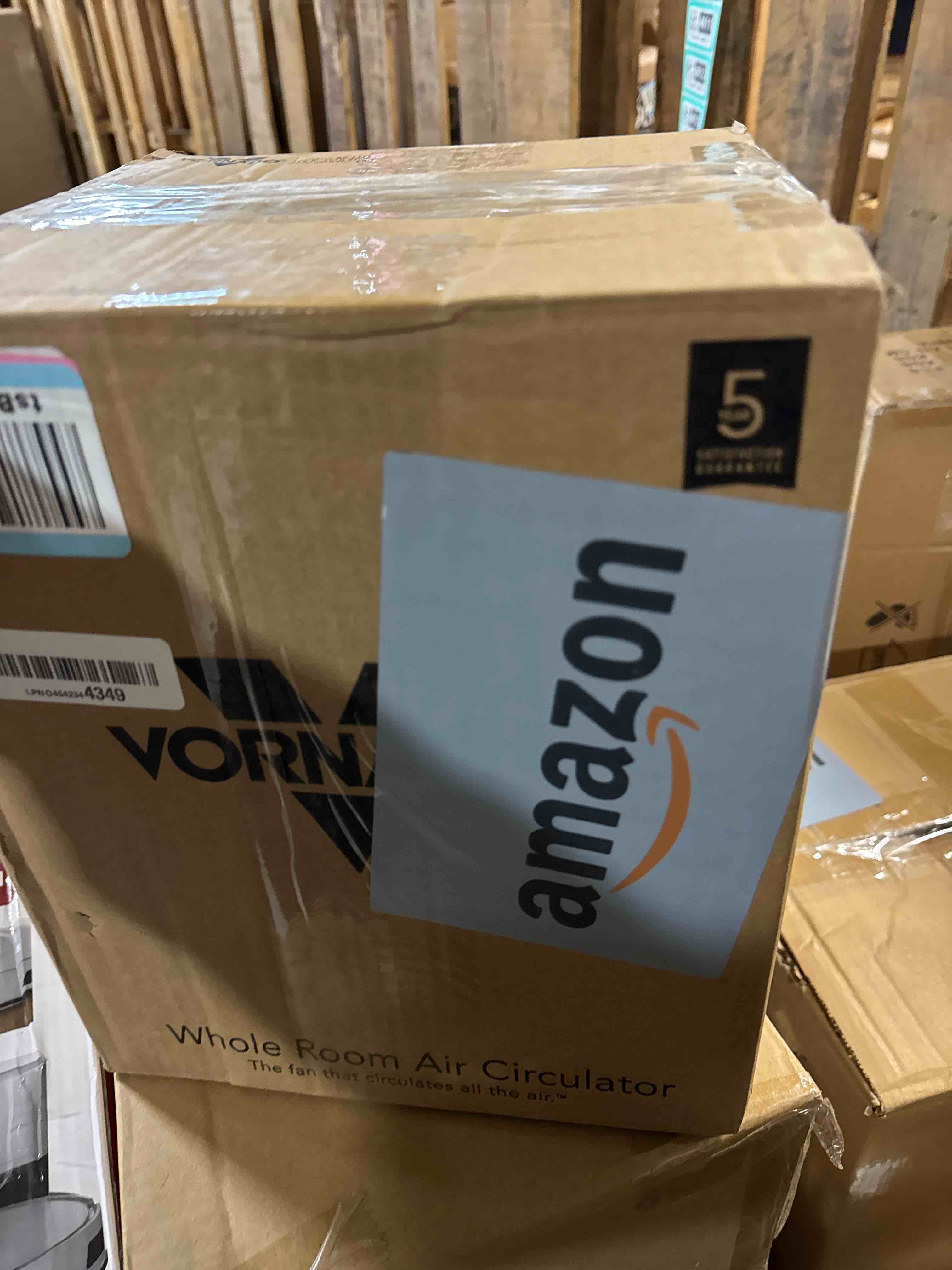 Condition photo showing Good Condition for Vornado 460 Whole Room Air Circulator, Small Fan with 3 Speeds, Adjustable Tilt, Easy to Clean, Moves Air 70 Feet, Quiet Fan for Home, Office, Bedroom, Black