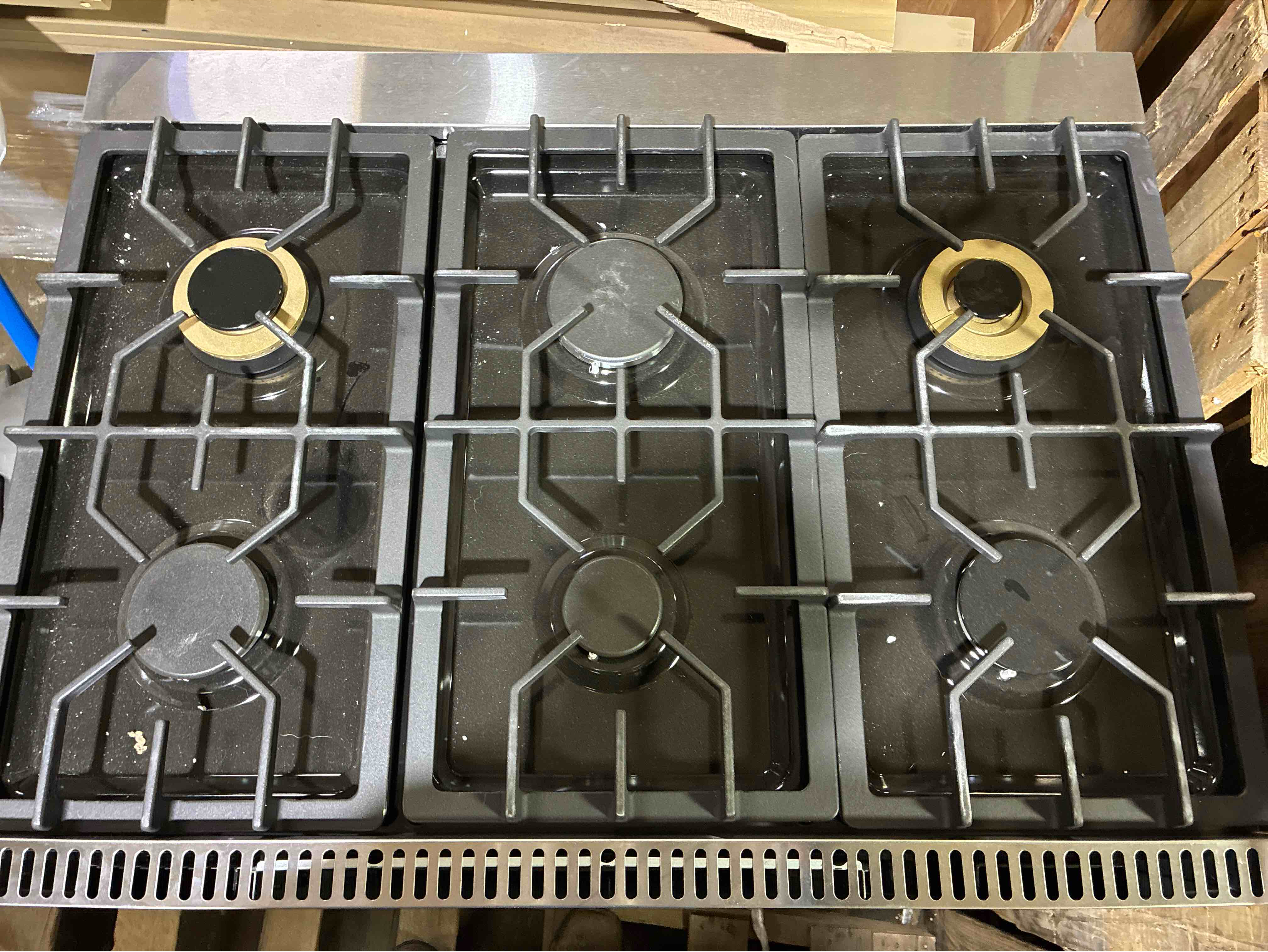 Condition photo showing New/Like New for Thor Kitchen 36" 6 Cubic Feet, 6 Burner Natural Gas Stove and Oven with Electric Control Panel and Commercial Grade Convection Fan. 36'' H X 36'' W X 24'' D