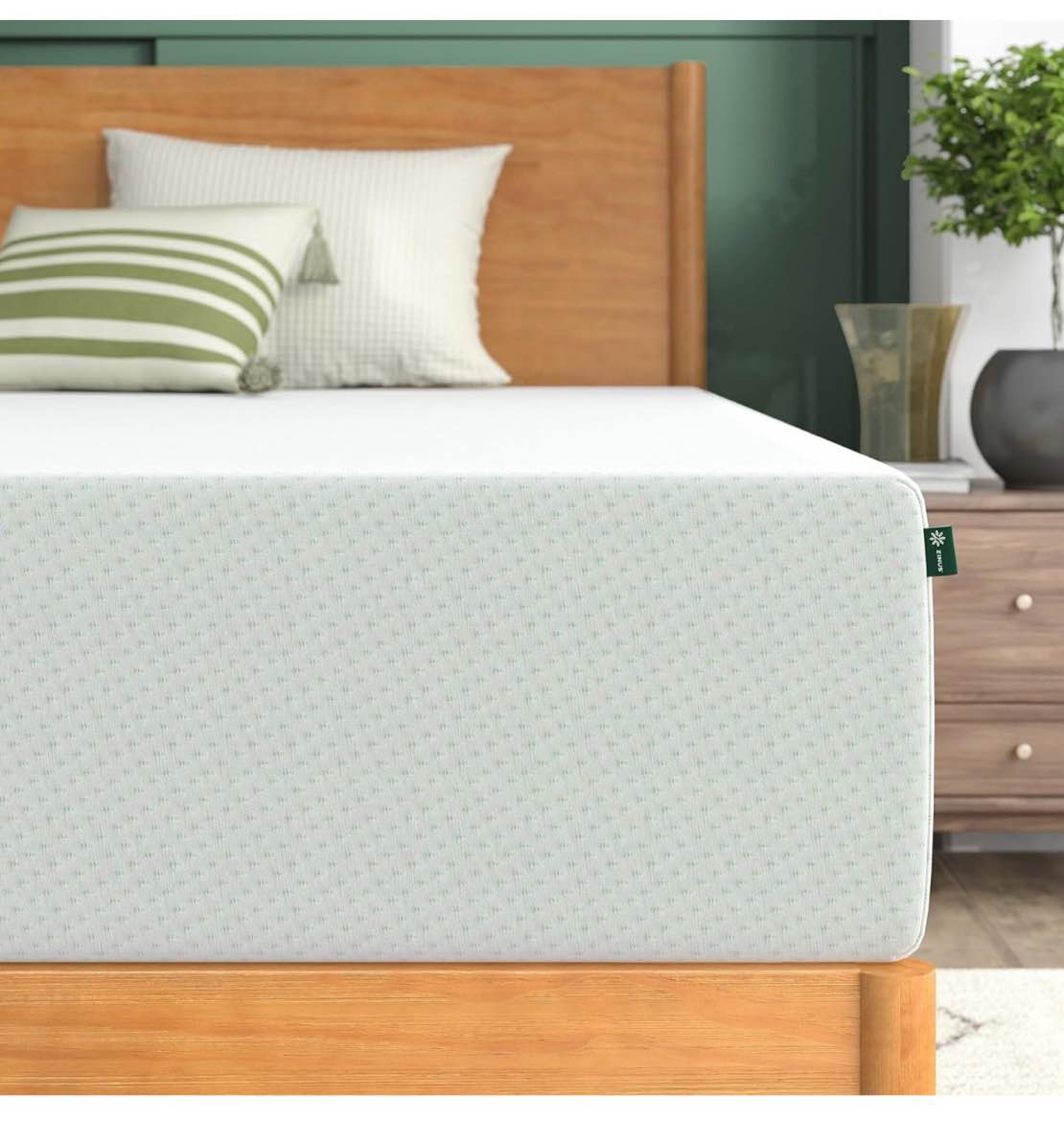 Condition photo showing New/Like New for 12in green tea queen memory foam mattress, (mattress in a box), breathable, pressure relief, overall dimensions 80 l x 60 w x 12 th,