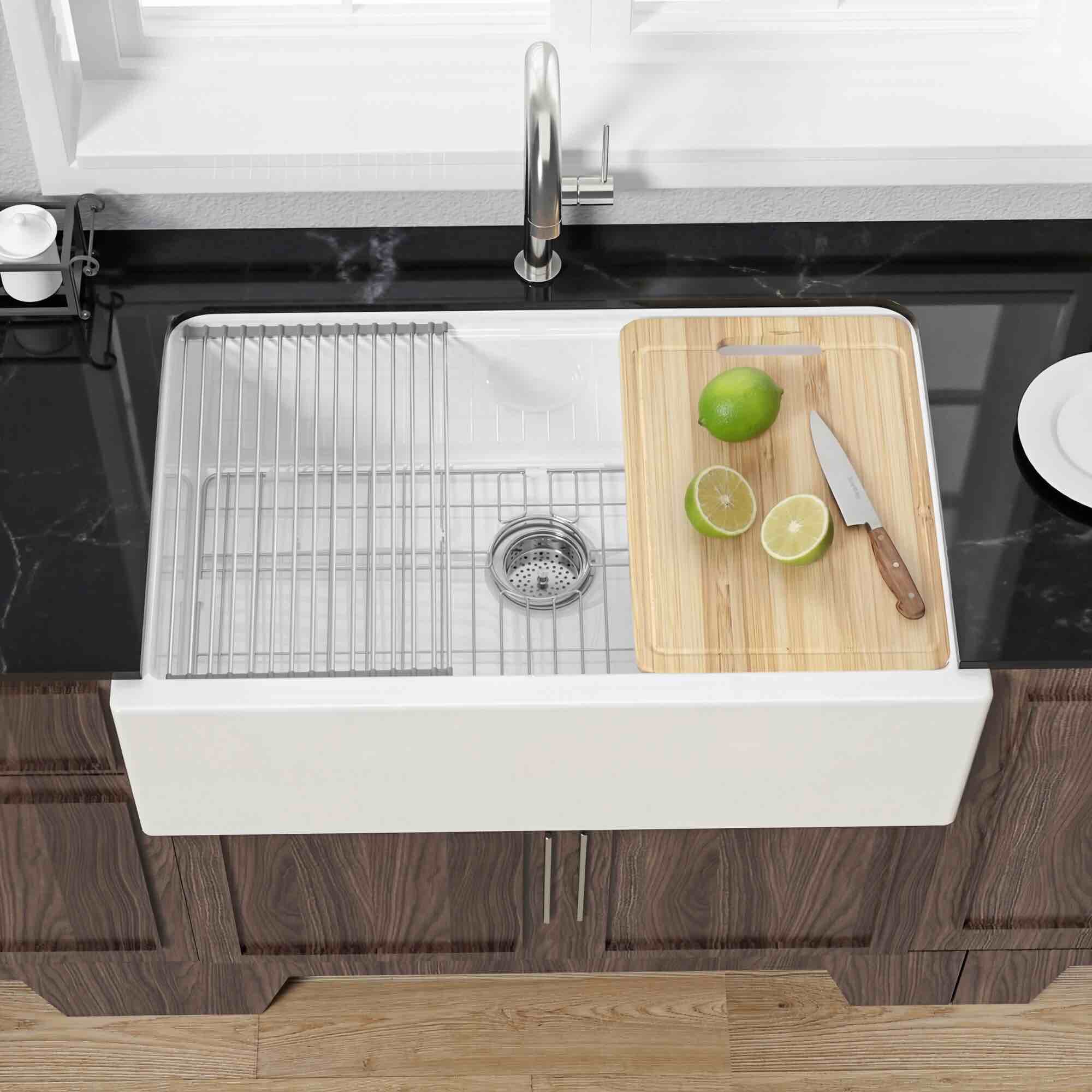 miuara farmhouse apron front 31-in x 18-in single bowl white farm style fireclay workstation kitchen sink reversible with cutting board. 31-in x 18-in