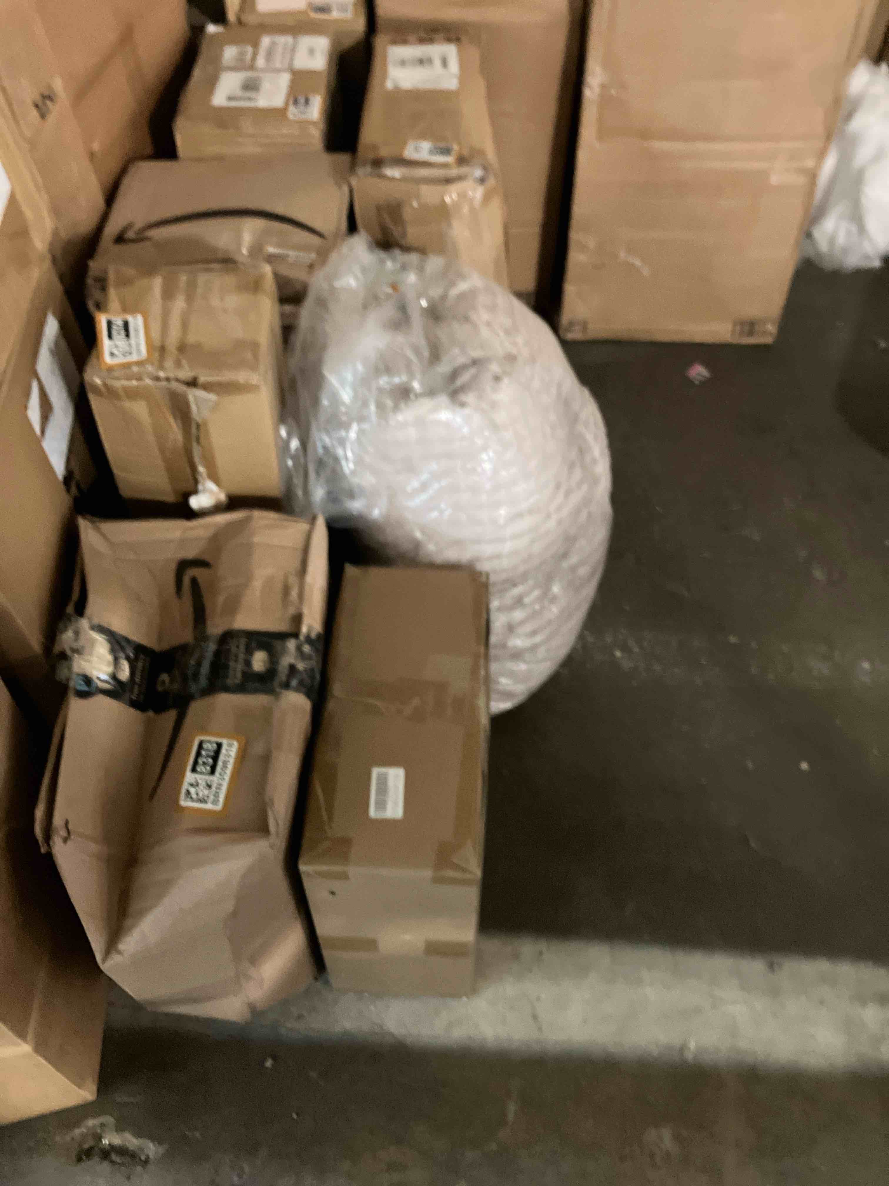 https://s3.amazonaws.com/lotting-images-prod/phillipi/BRN3598322_1761059046861.jpeg