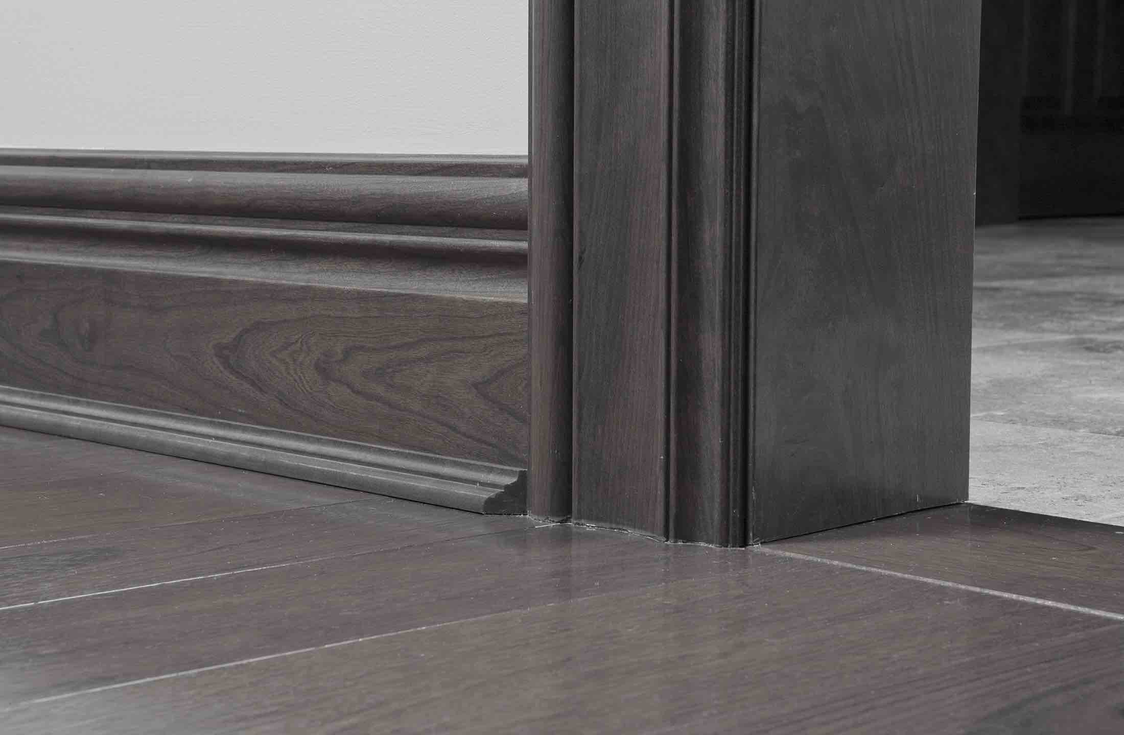 Armstrong Flooring Solid Oak Wood Trim, Row 18