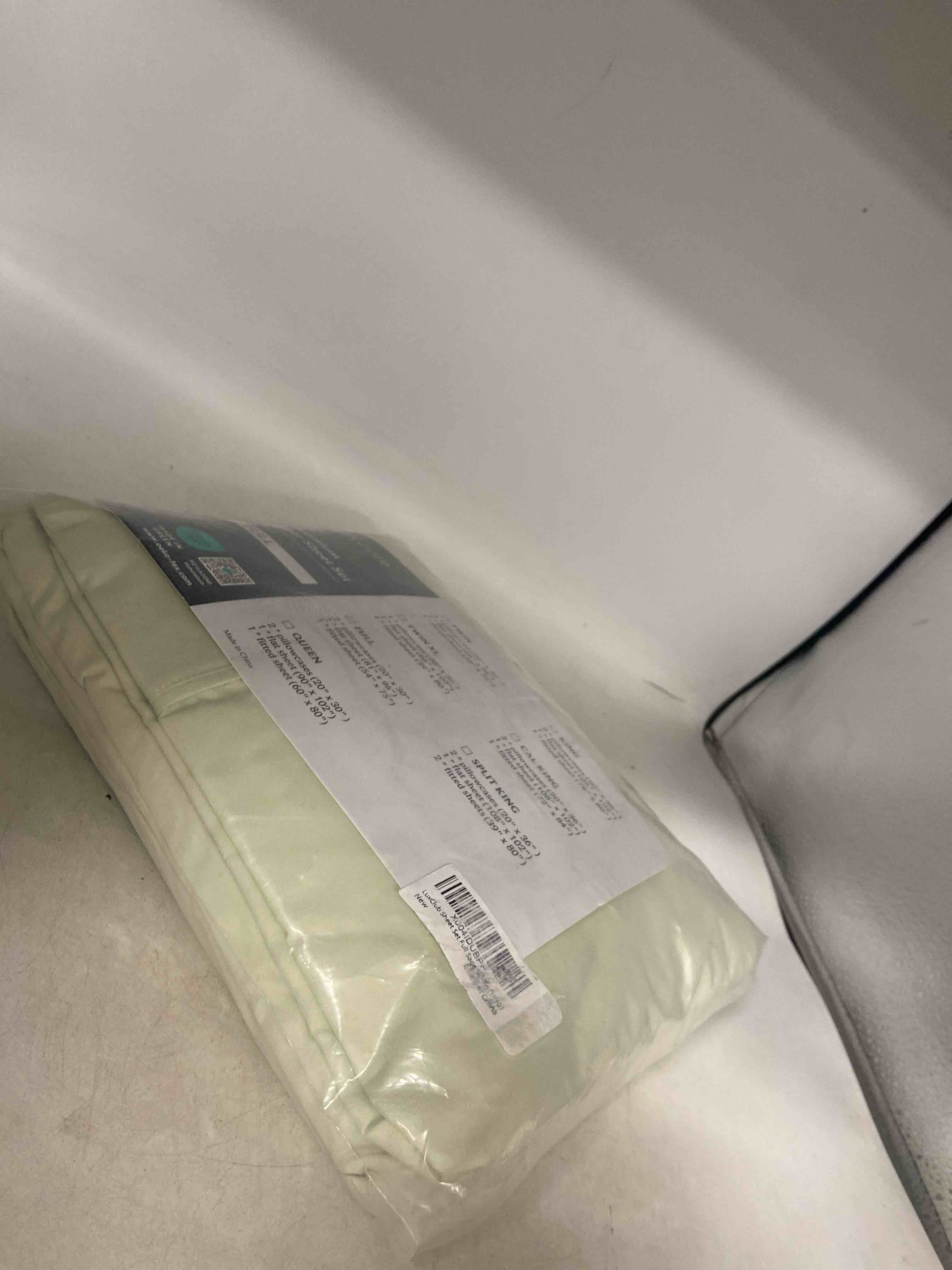 Condition photo showing New/Like New for LuxClub 4 PC Sheet Set Bed Sheets Deep Pockets 16" Eco Friendly Wrinkle Free Cooling Machine Washable Hotel Bedding Silky Soft - Sage Green Full