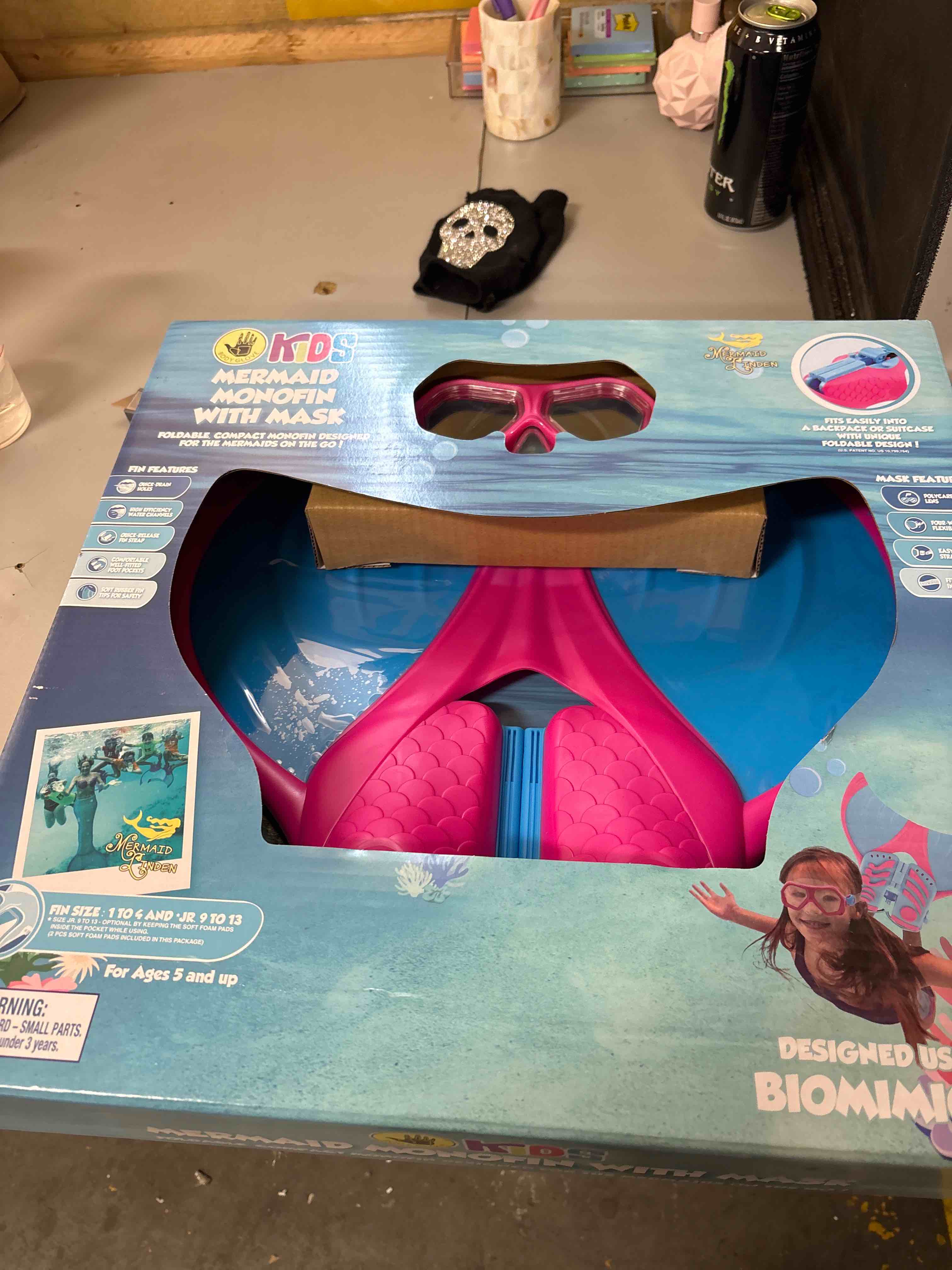 Condition photo showing New/Like New for Body Glove Mermaid Monofin with Mask Mermaid Linden Pink/Blue