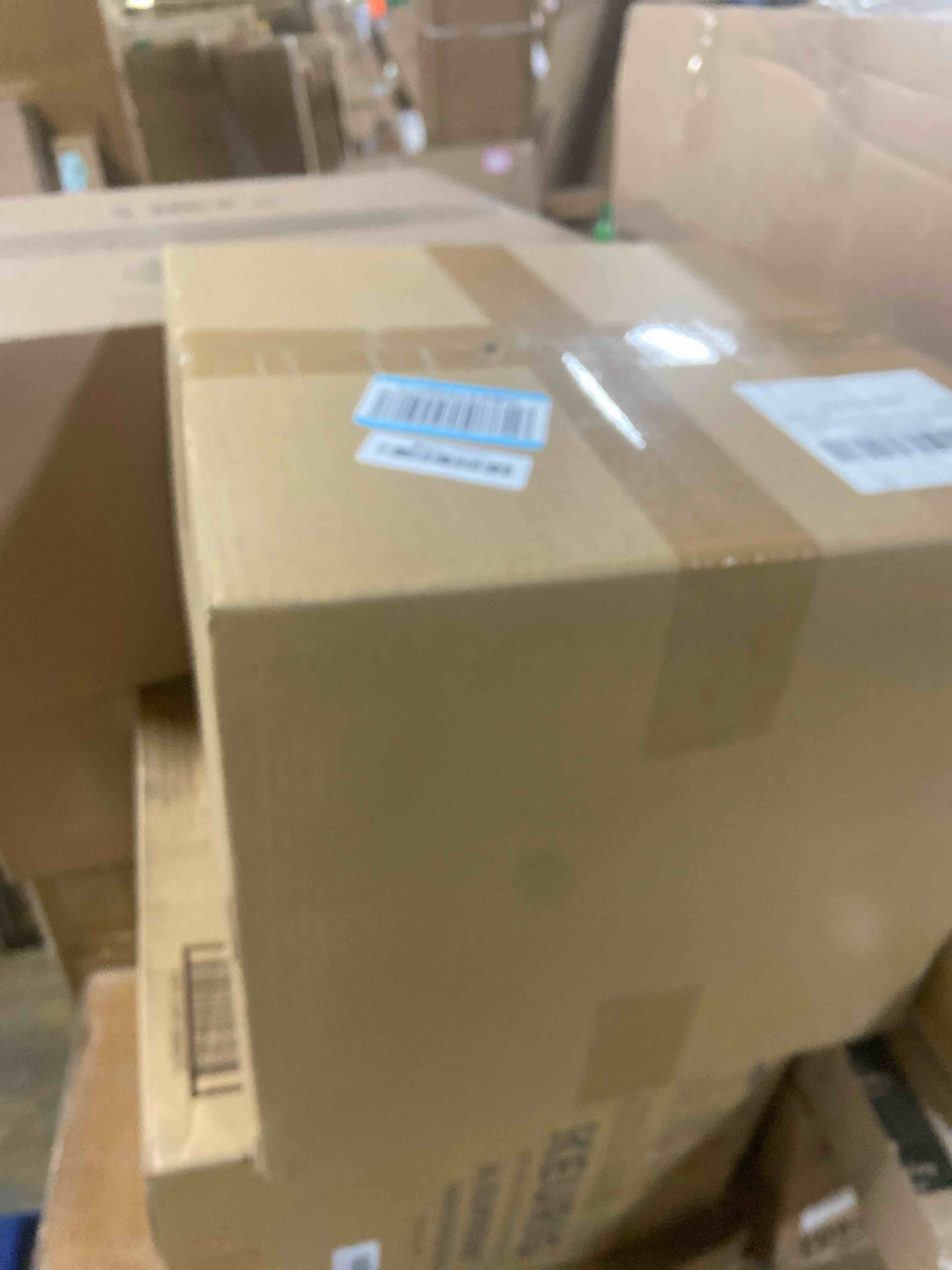 Condition photo showing New/Like New for 46DVA-HC Horizontal Square Termination Cap, 4" x 6 5/8" Direct Vent - for Direct Vent Gas Stoves or Fireplaces, Twist Lock Construction