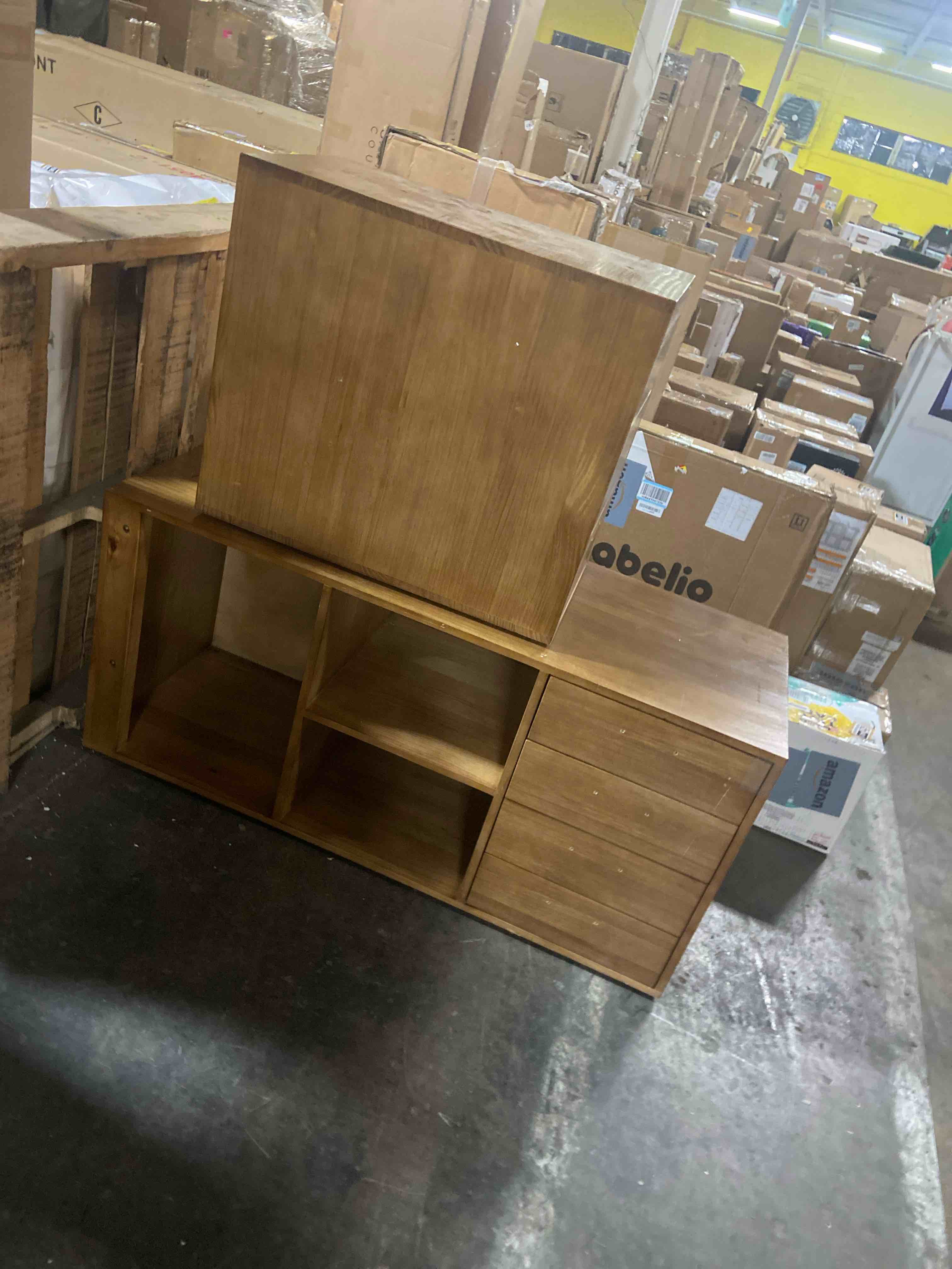 Condition photo showing As Is for L shaped desk 