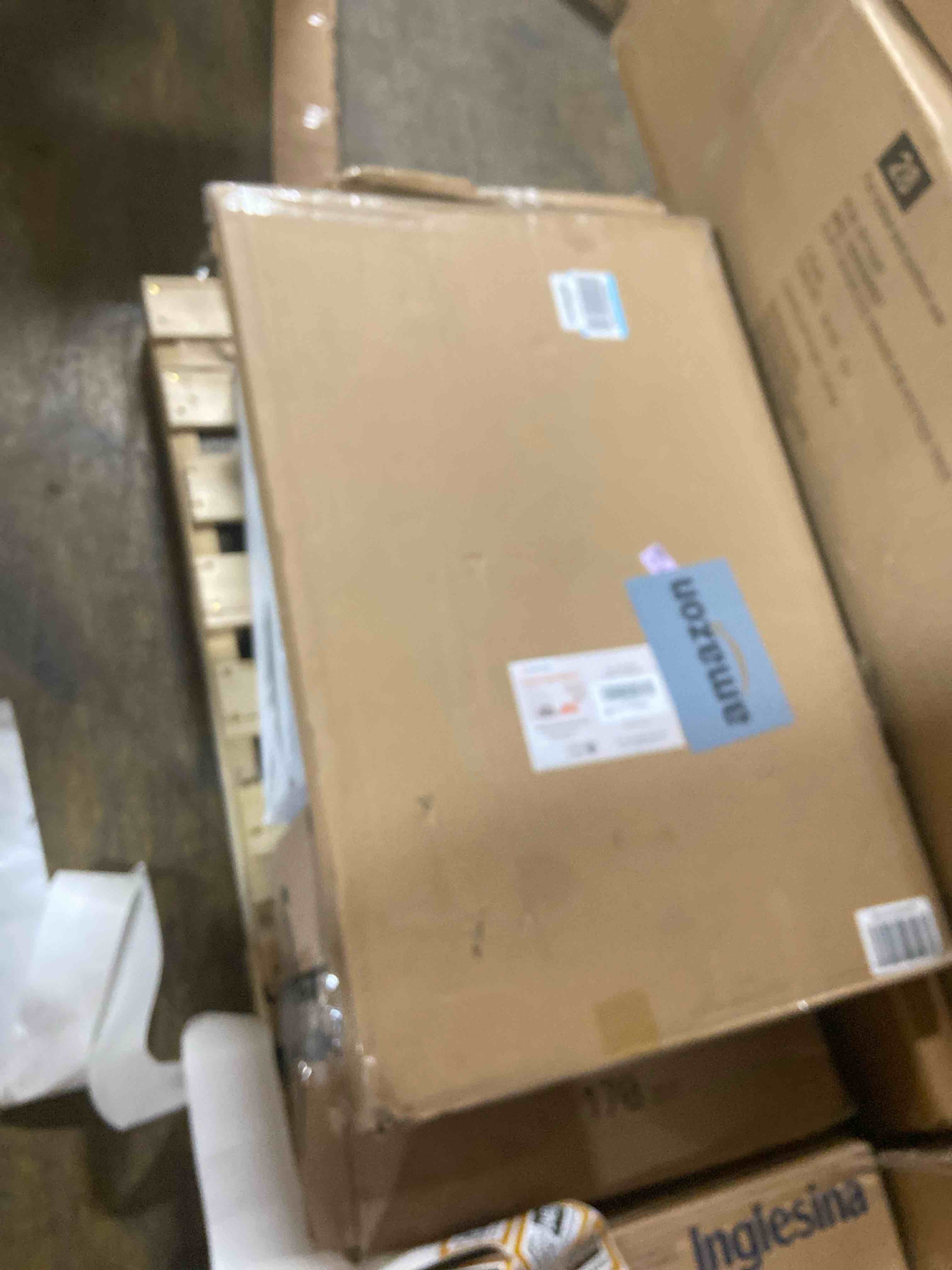 Condition photo showing New/Like New for upsimples 20x30 Picture Frame Black 3 Pack, Scratch-Proof Poster Frames 20 x 30 for Photo Gallery - Slide-In Strips, Horizontal or Vertical Wall Mounting Black 20x30