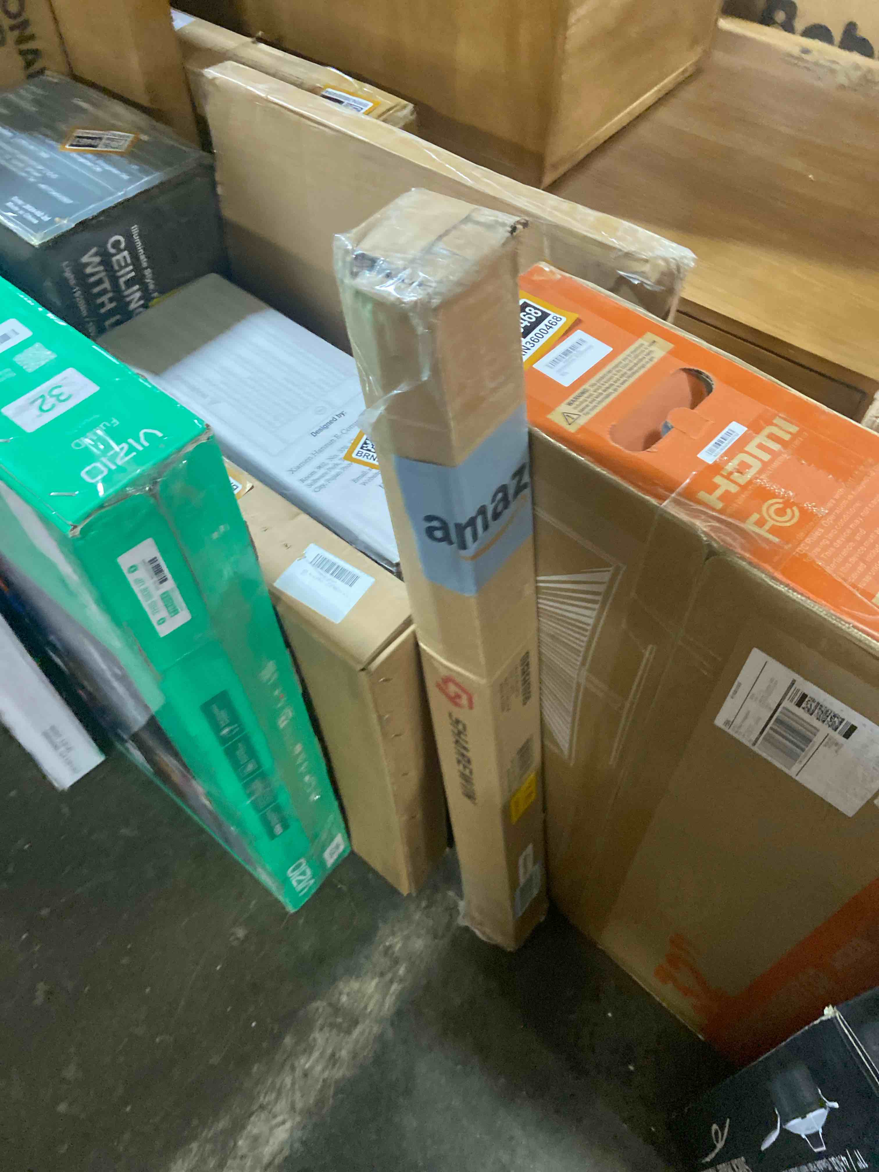 Condition photo showing New/Like New for SHAREWIN Office Chair Mat for Hard Floors 48 x36  in Clear Floor PVC Protector Mat