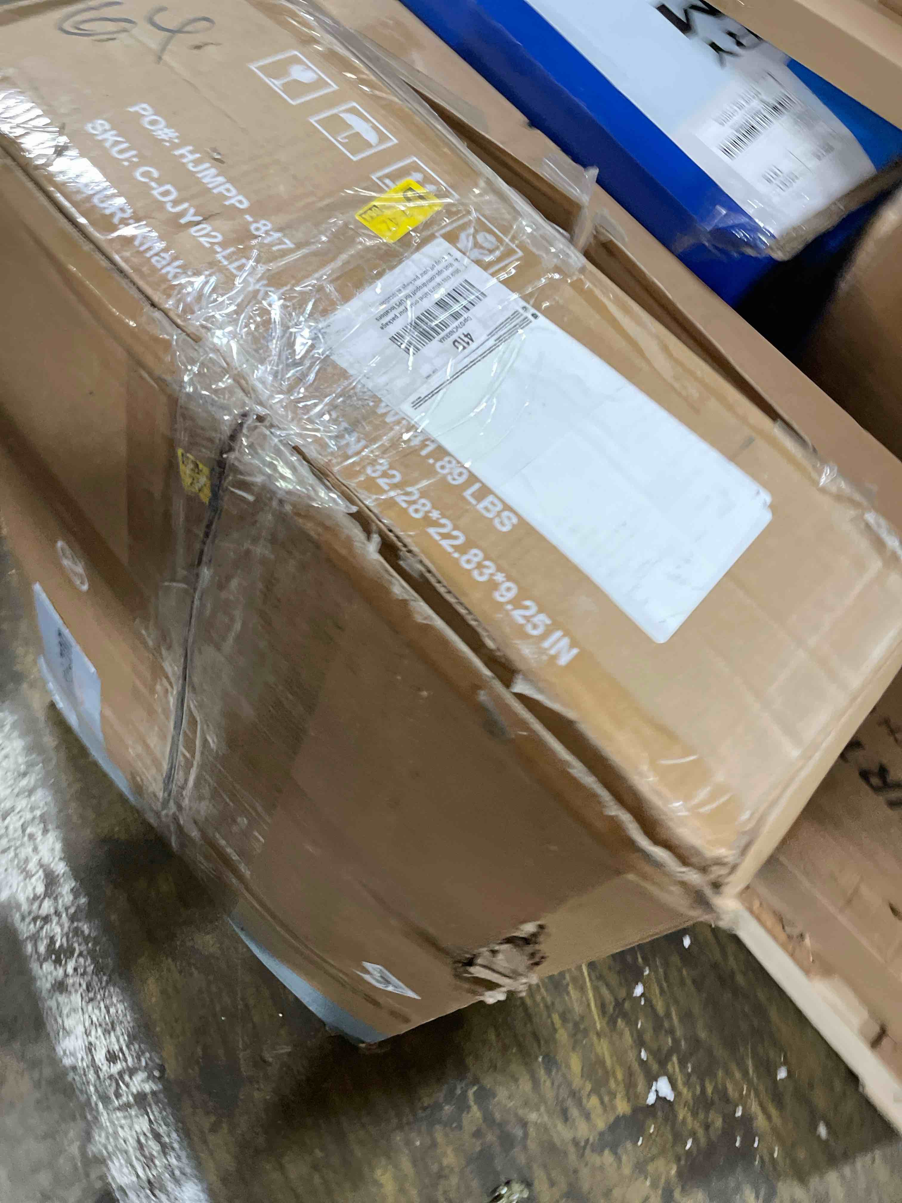 Condition photo showing Good Condition for Gaming Chair, 400 lbs Adult Chair, High Back Computer Chair with Footrest and Linked Armrests, Office Video Game Chair with Lumbar Support (Black)