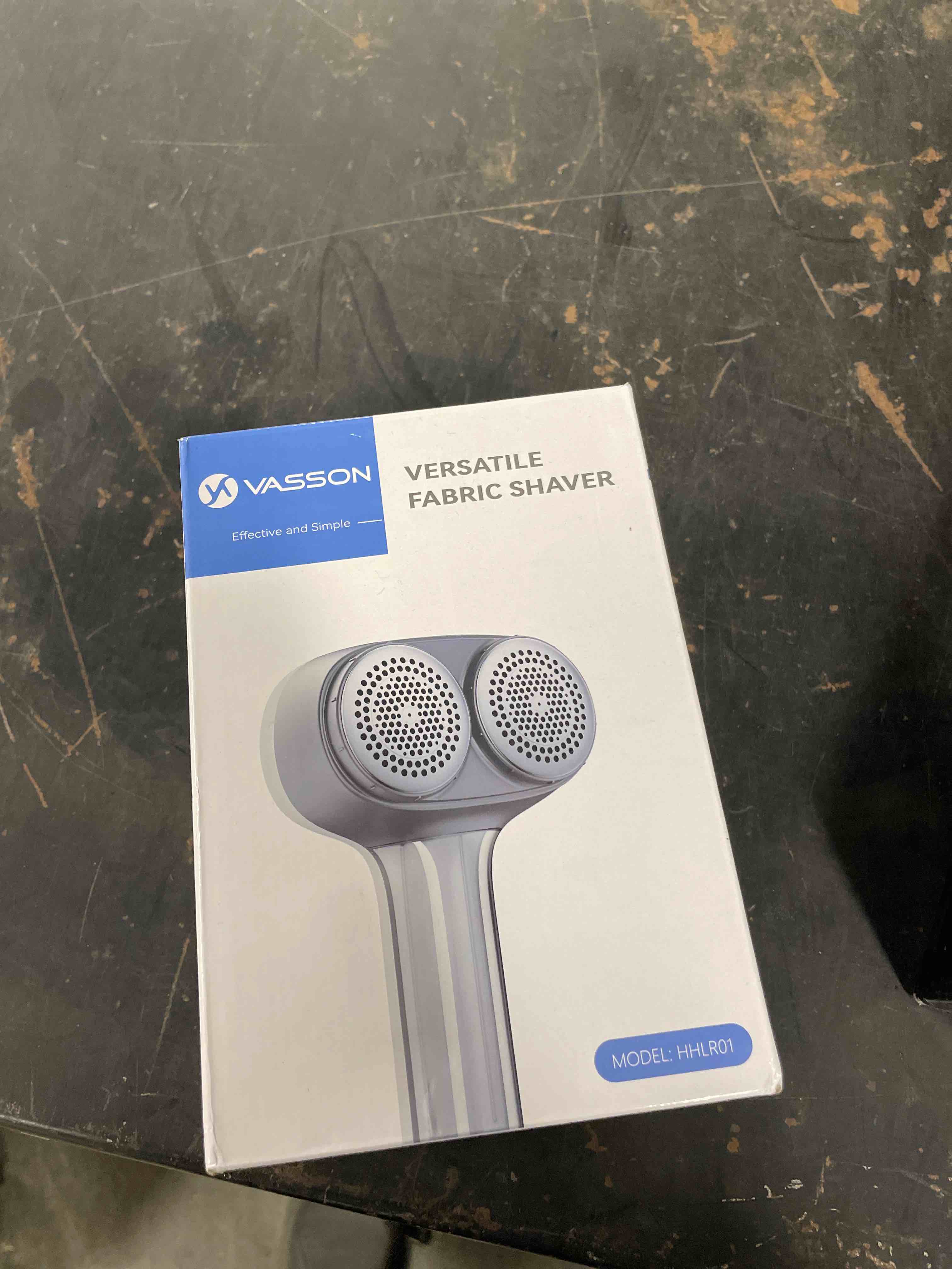 Condition photo showing New/Like New for VASSON Fabric Shaver, Electric Lint Remover, Rechargeable Lint Shaver, Sweater Shavers to Remove Pilling, Large Fuzz Remover for Clothes Couch Furniture (Greyish White)