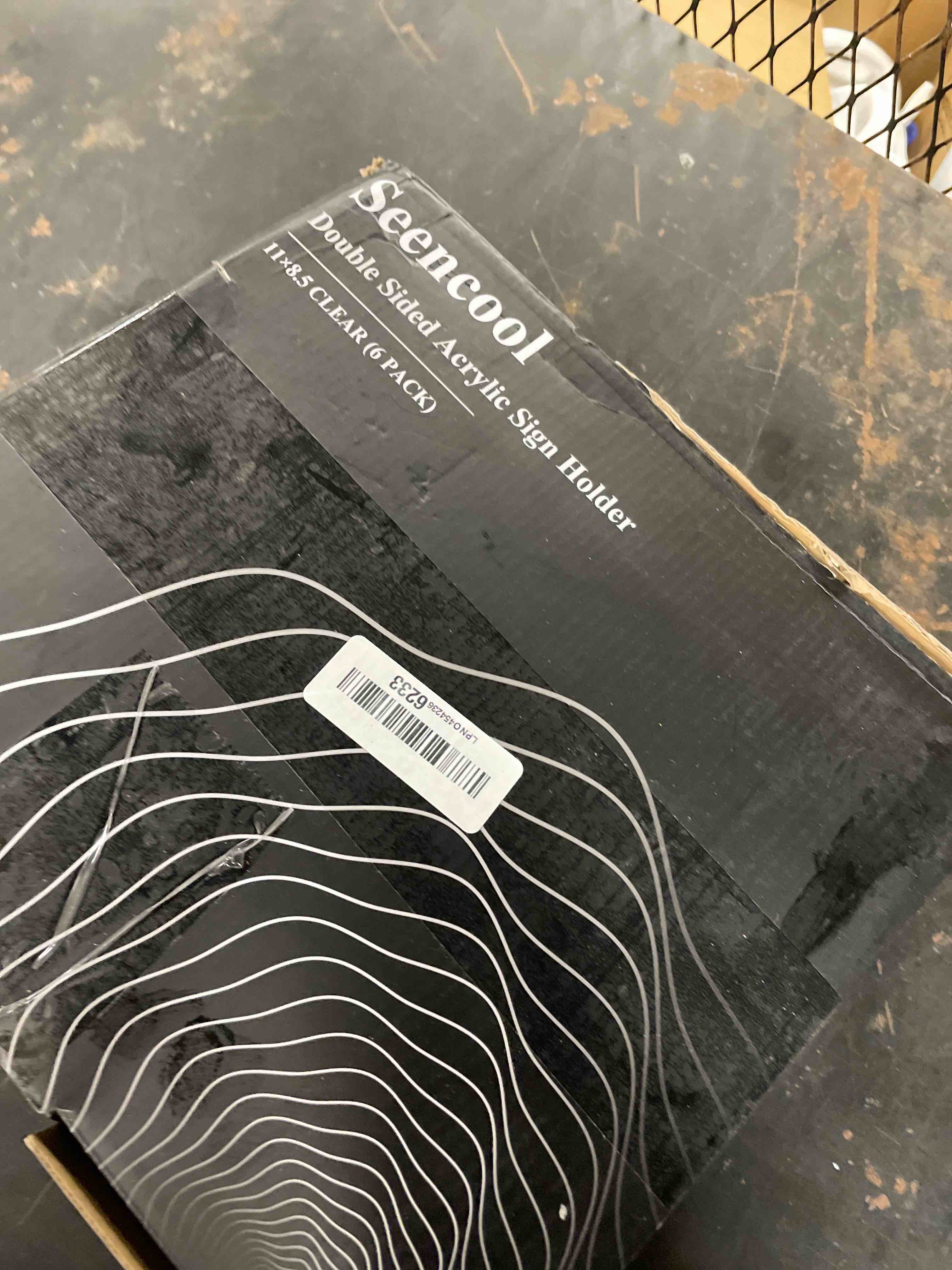 Condition photo showing Good Condition for Horizontal Acrylic Sign Holder 8.5 x 11 - Double Sided T Shape Menu Table Stands, Plastic Paper Flyer Display Stand, Clear Picture Photo Frames for Wedding, Office, Store, Restaurant (6 Pack) Horizontal 6 Pack 11x8.5 Inch