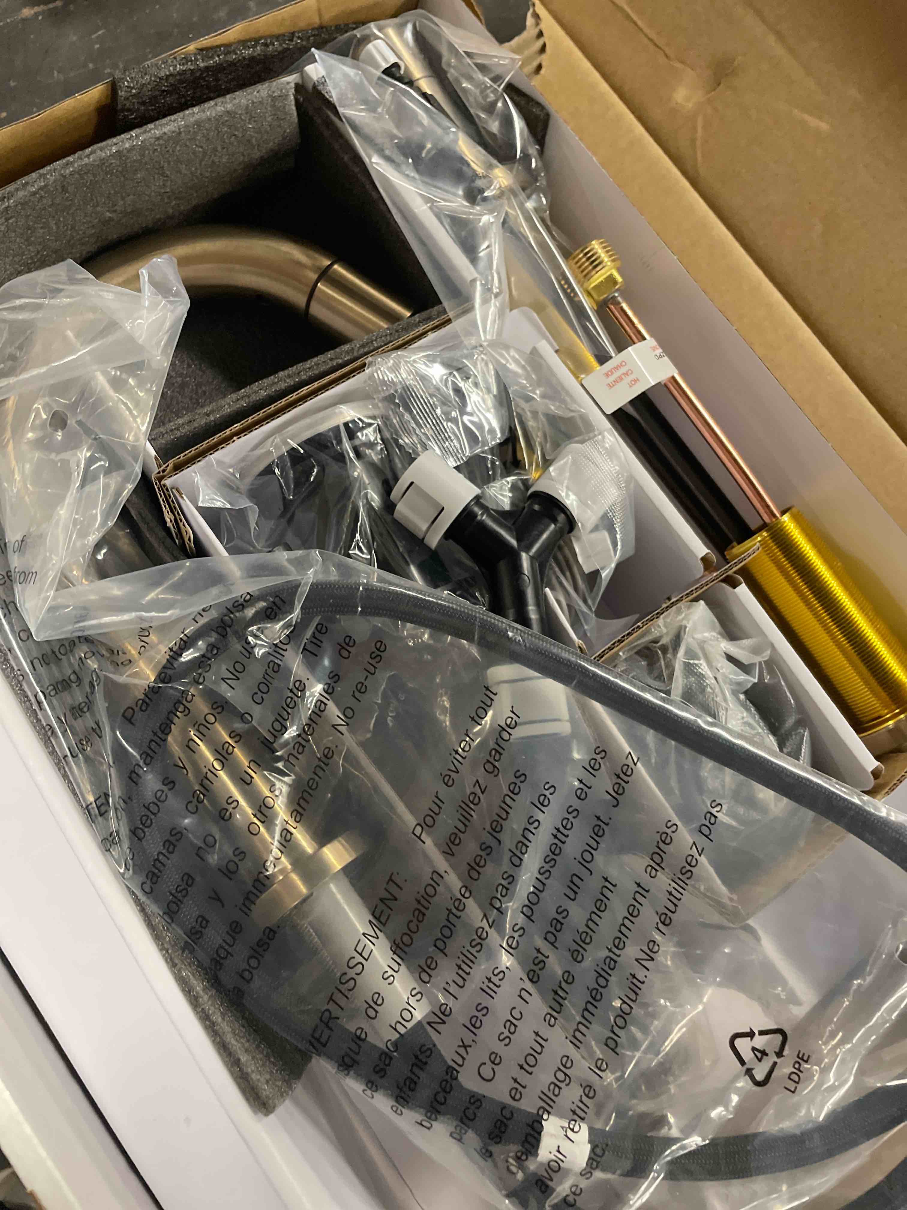 Condition photo showing New/Like New for Nicoli Pull-Down Widespread Bathroom Faucet, Pull Out Sprayer Batt