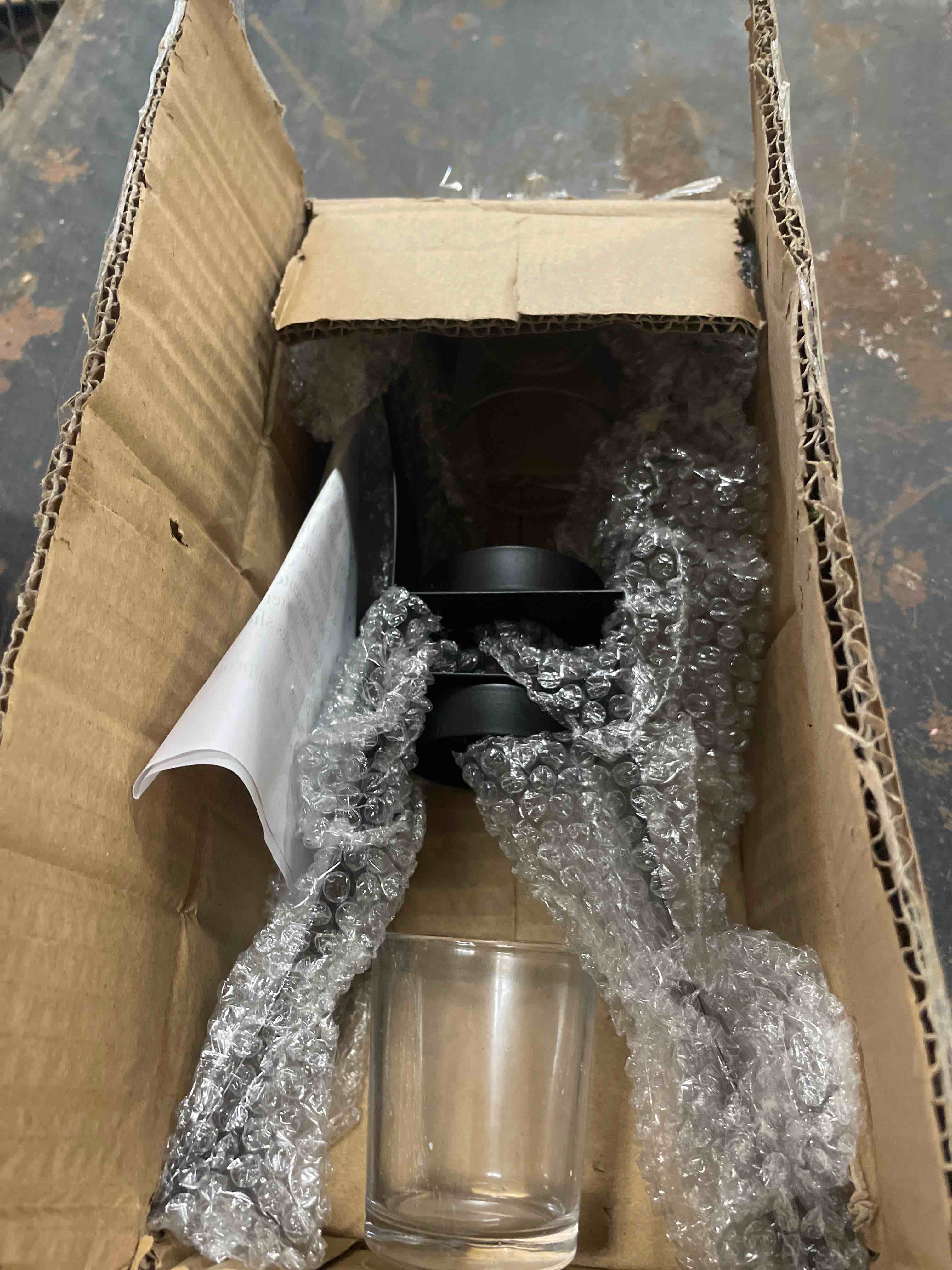 Condition photo showing New/Like New for Zingz & Thingz Mod-Art Candle Sconce Duo for Home Office, Spa, Weddings, Party, or Special Occasions