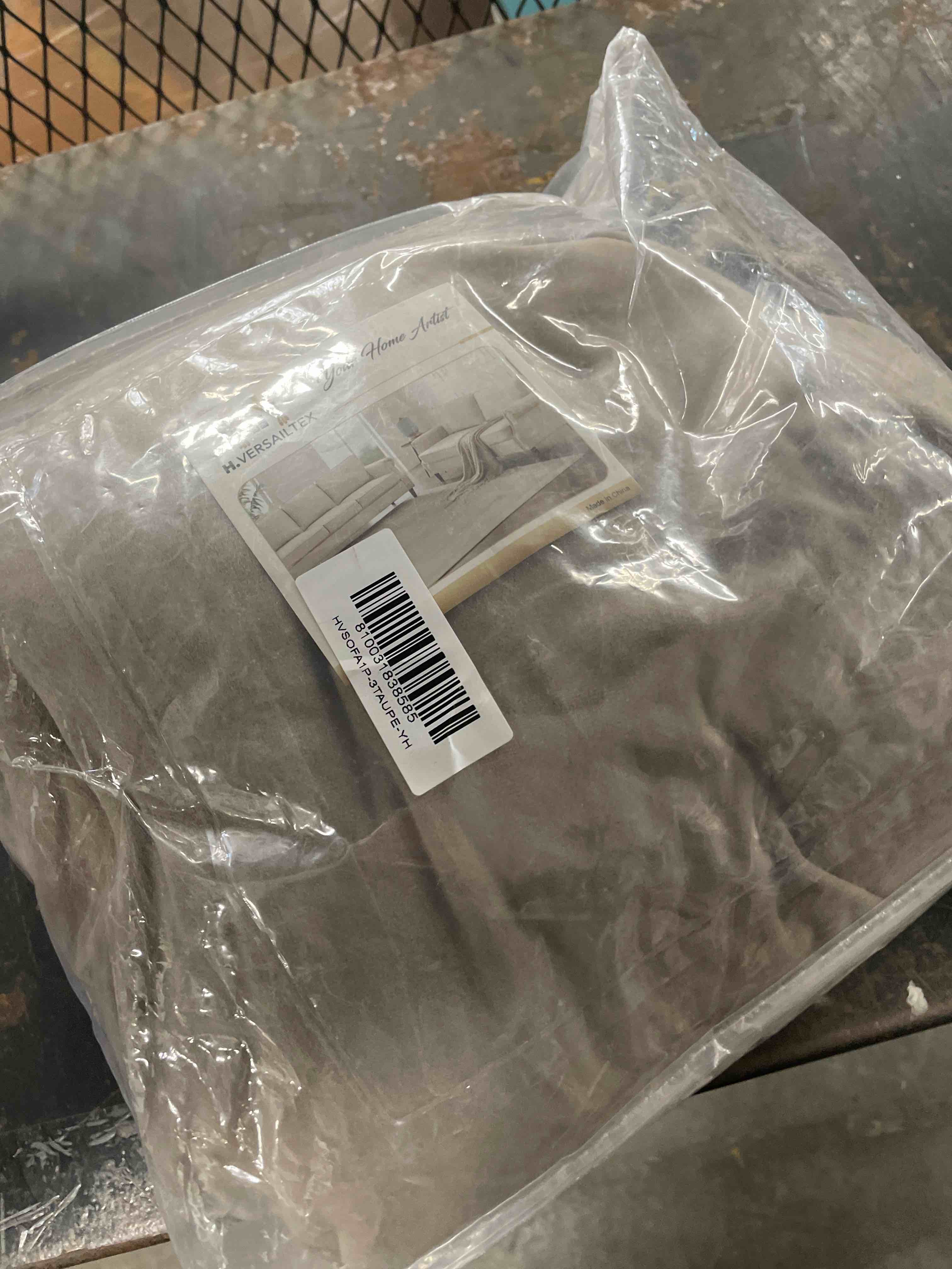 Condition photo showing New/Like New for Luxurious Soft Velvet High Stretch Fitted Furniture Protector Box